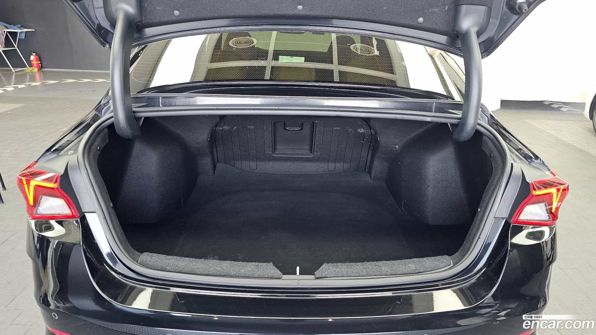 K5 Kia 2021.0-OPTION-024