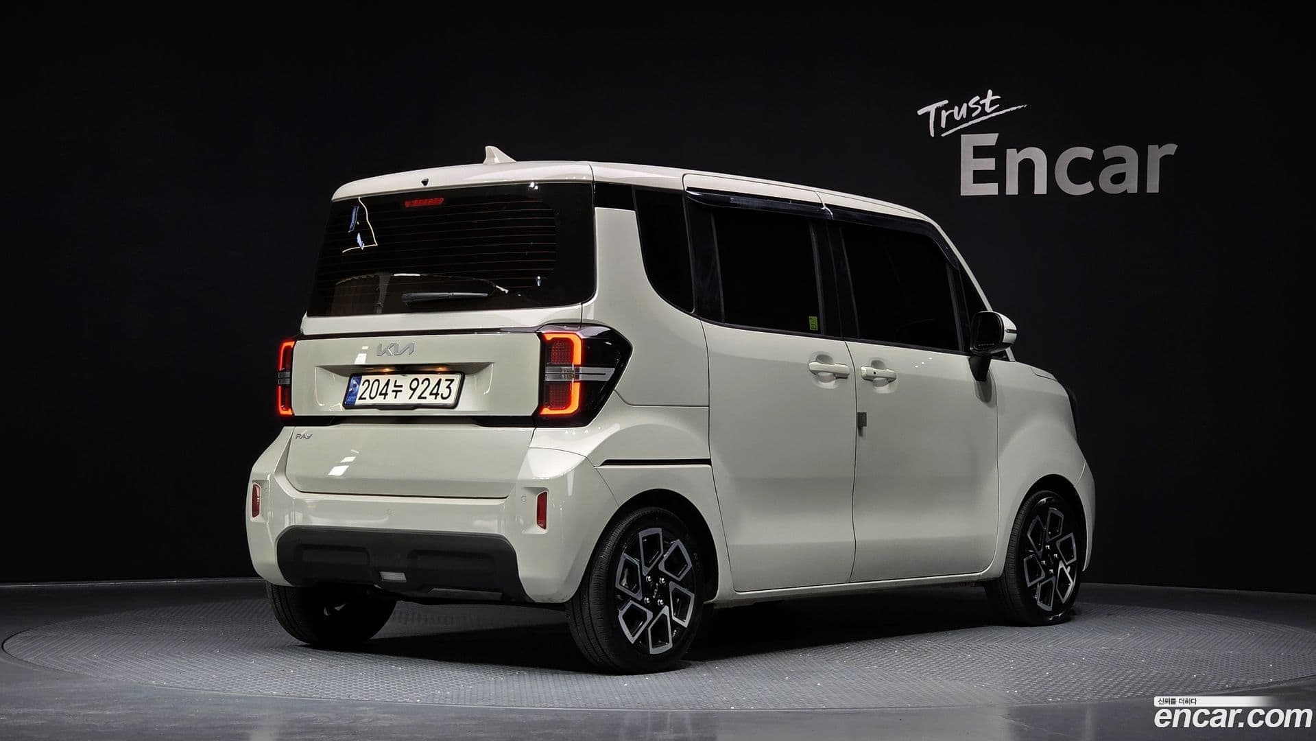 Main__Slider__Photo:RAY Kia 2024.3-1