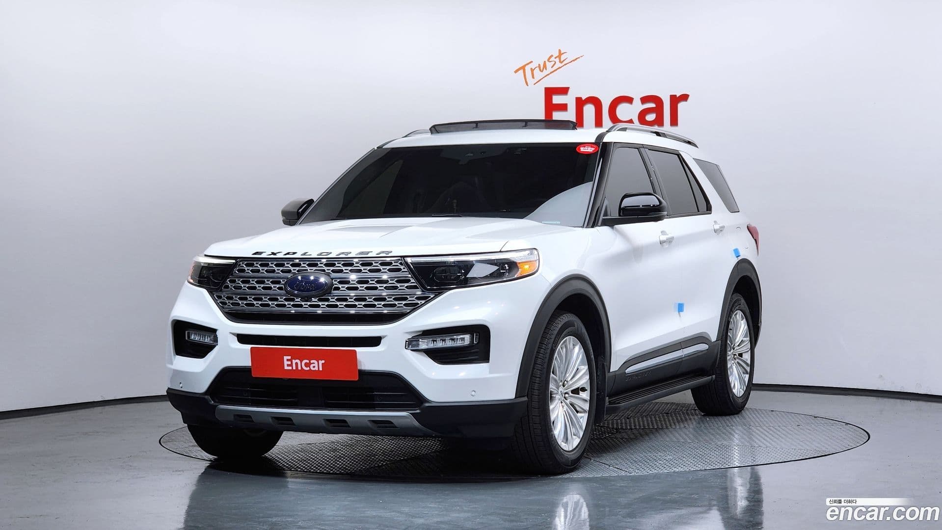 Main__Slider__Photo:Explorer Ford 2023.10-0