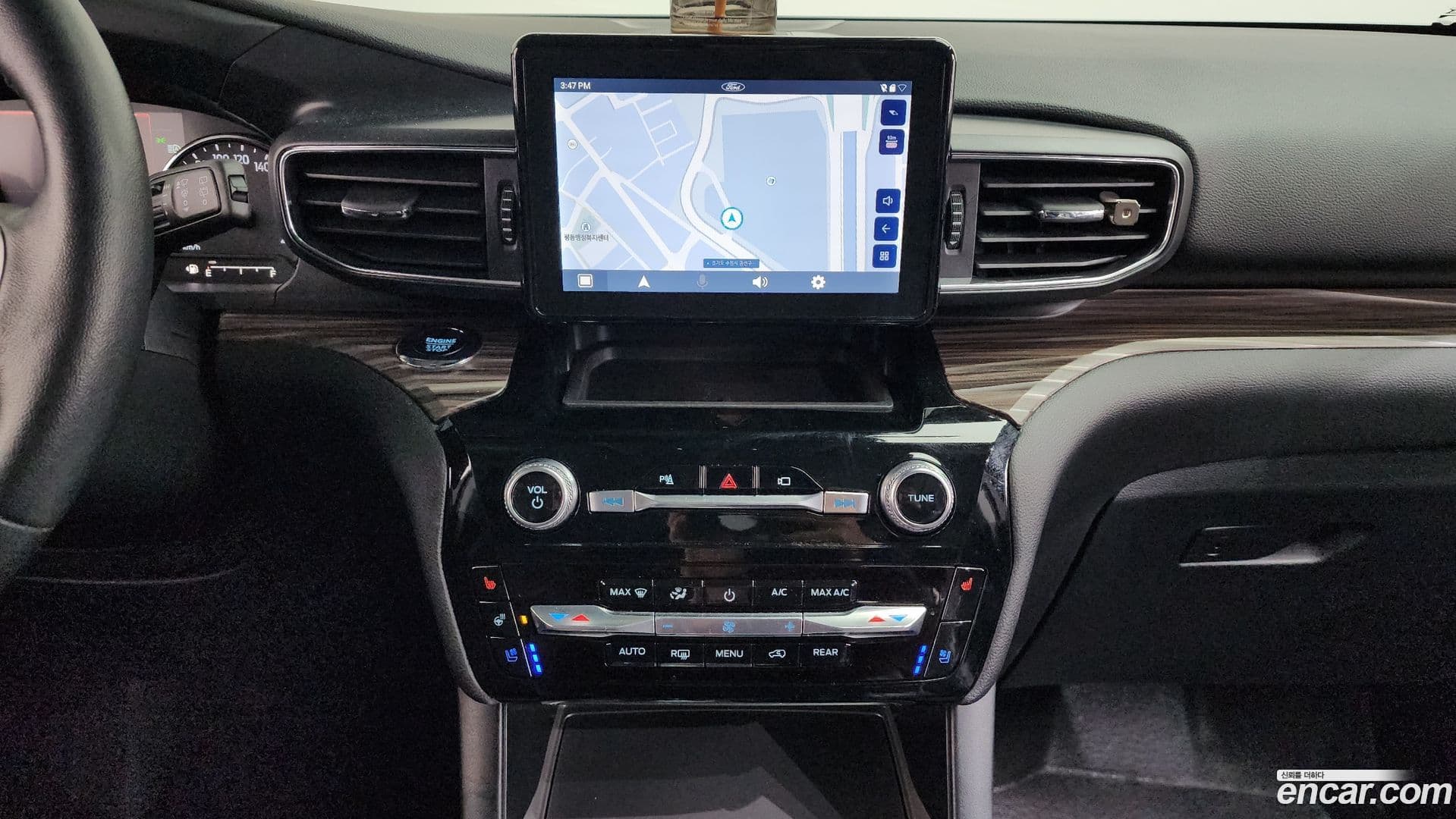 Main__Slider__Photo:Explorer Ford 2023.10-13