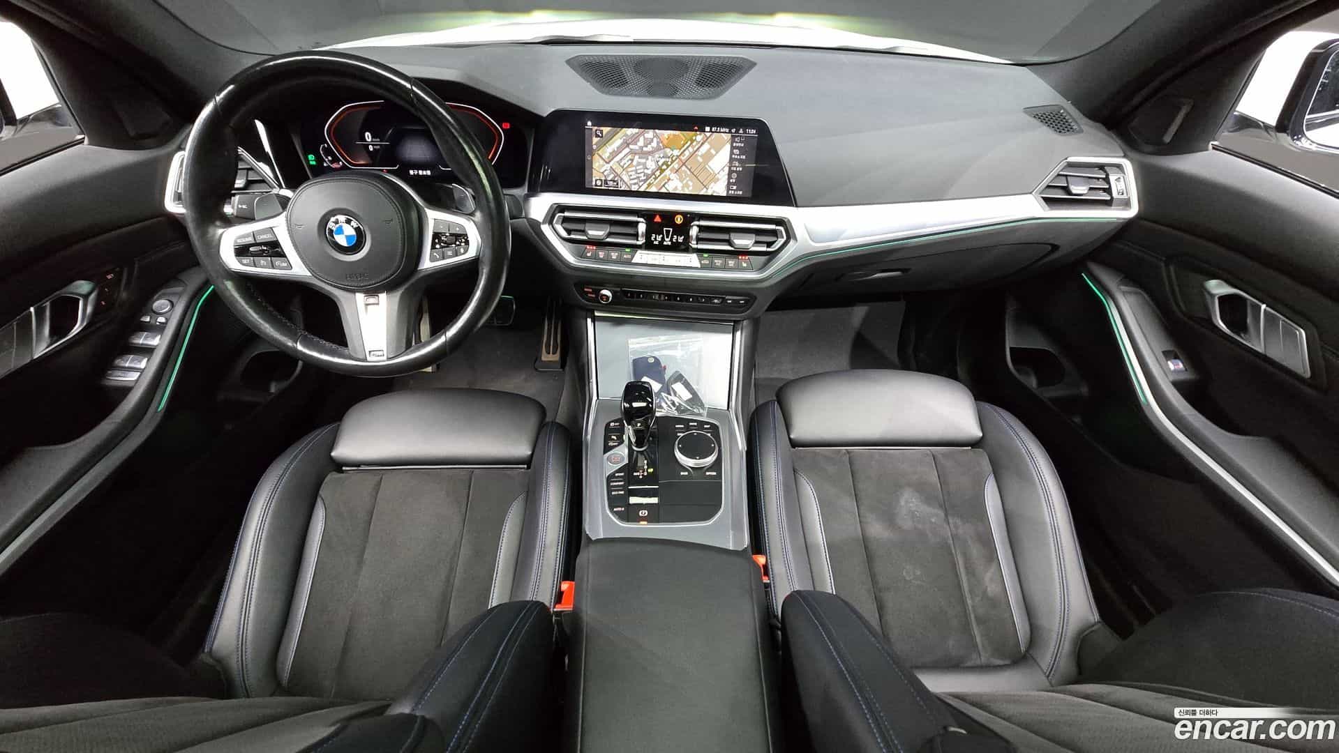 3-Series BMW 2021.10-INNER-007