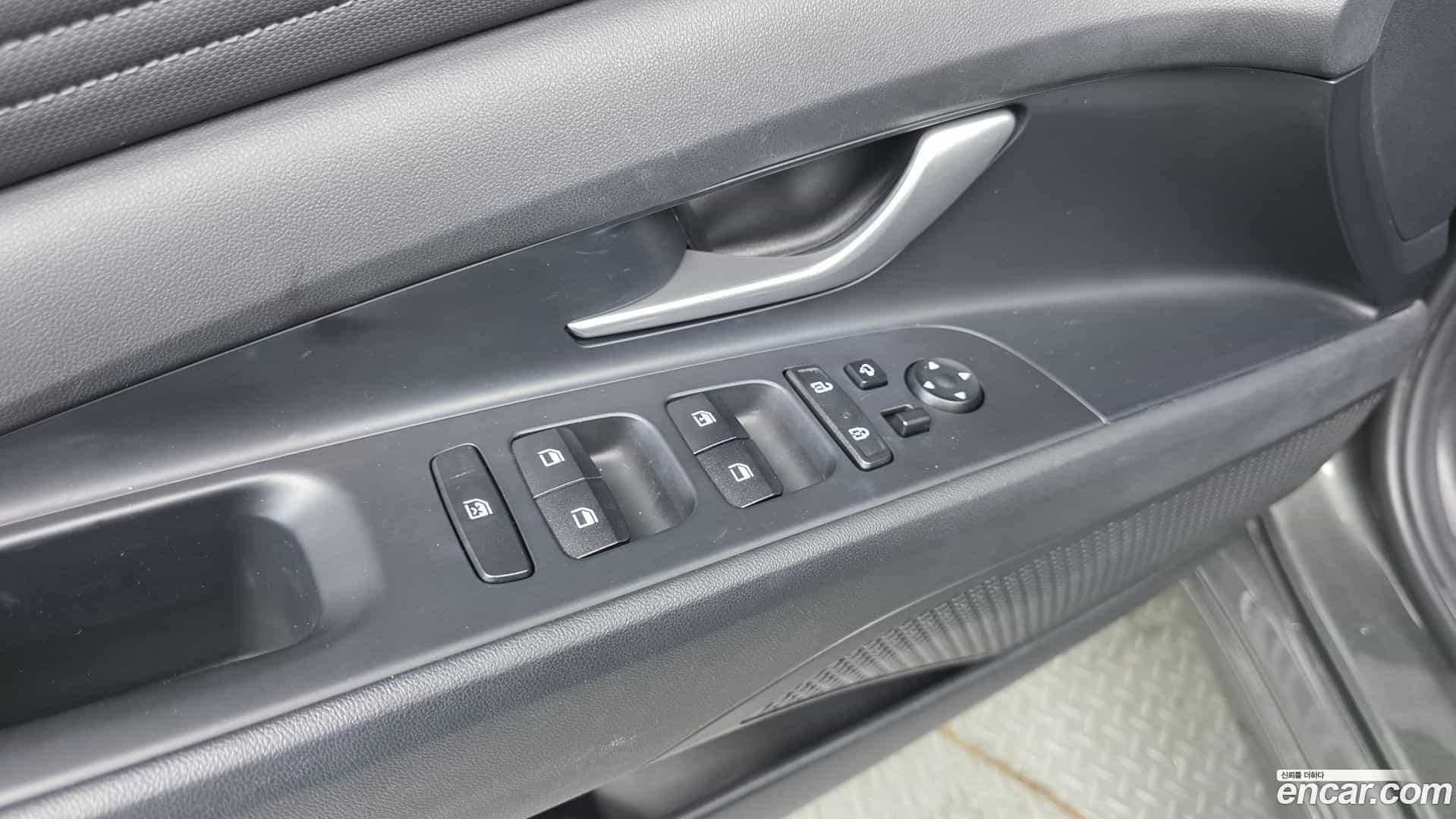 AVANTE Hyundai 2023.0-OPTION-016