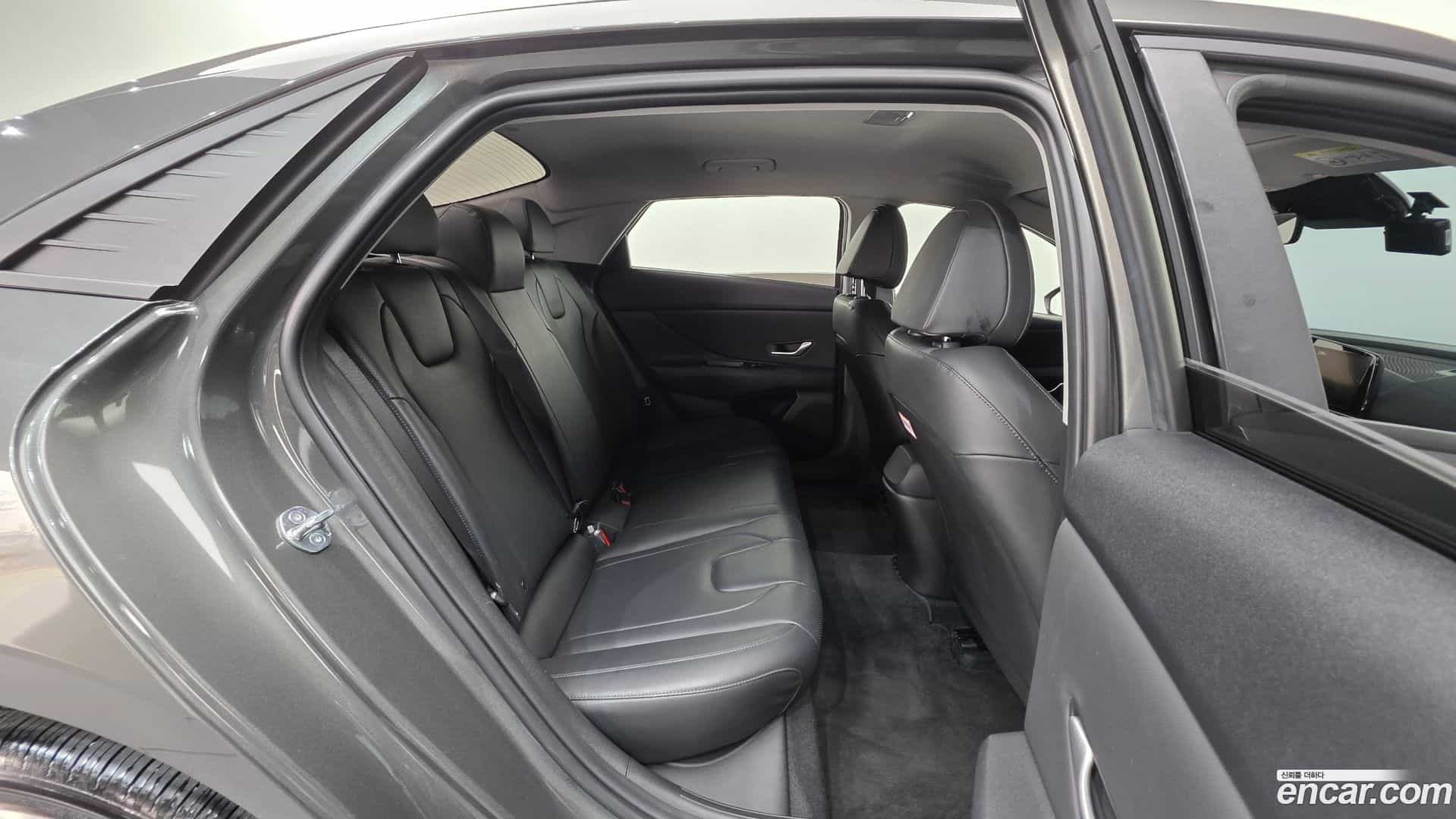 AVANTE Hyundai 2023.0-OPTION-023