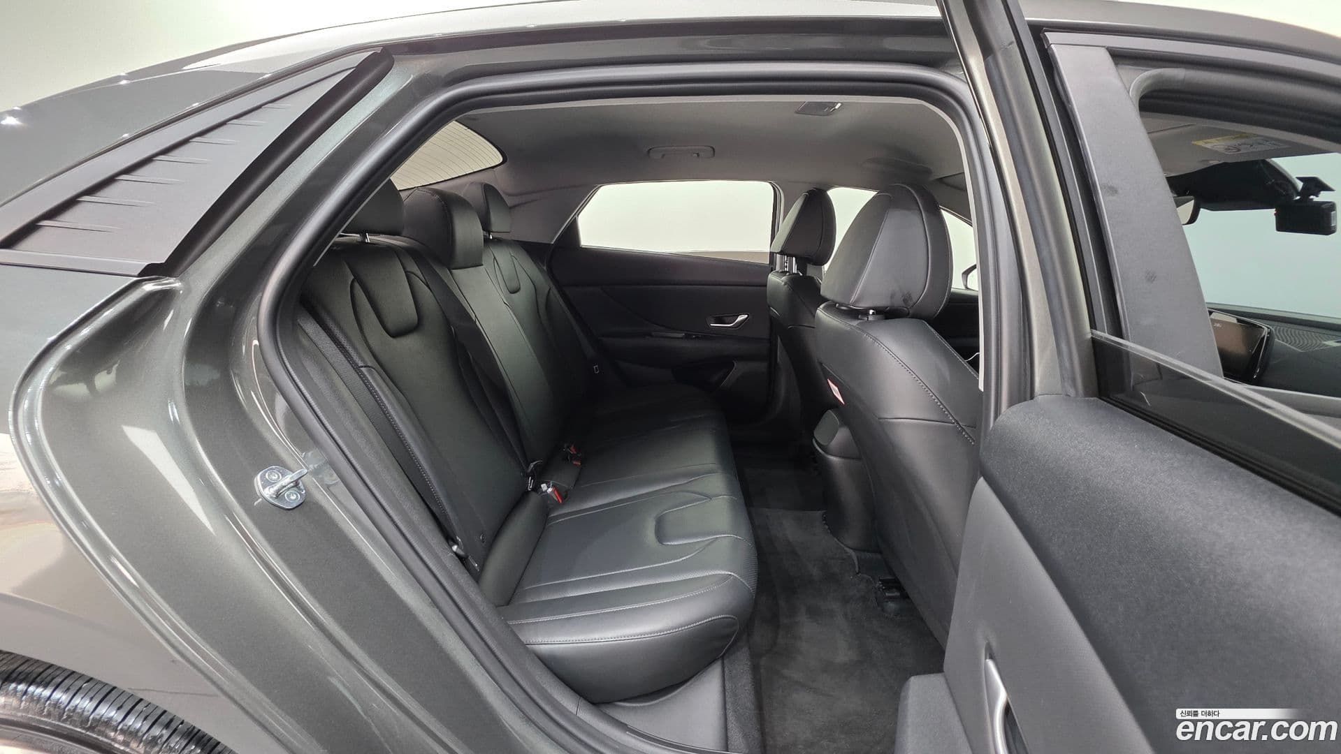 Main__Slider__Photo:AVANTE Hyundai 2023.0-18