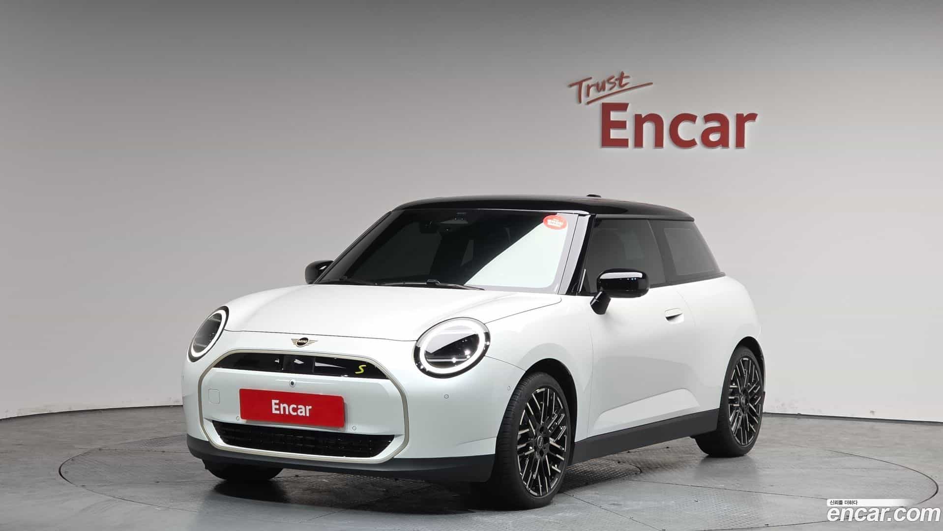 Cooper Mini 2024.11-OUTER-001