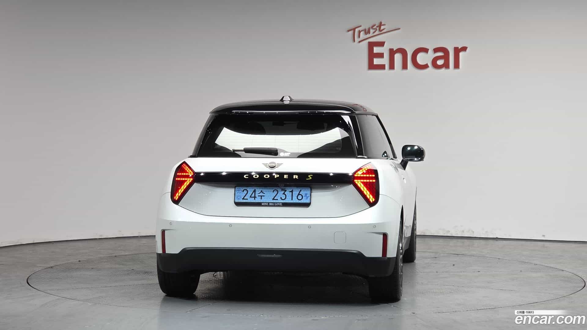Cooper Mini 2024.11-OUTER-004
