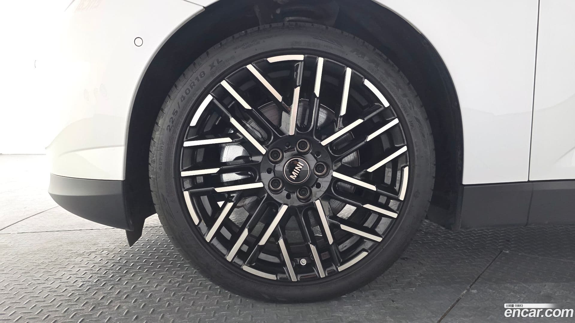 Main__Slider__Photo:Cooper Mini 2024.11-4