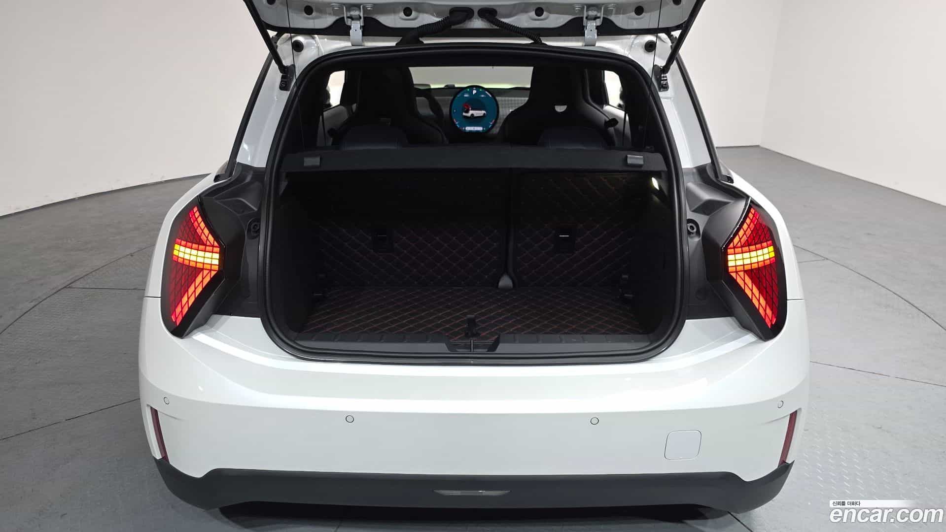 Cooper Mini 2024.11-OPTION-024