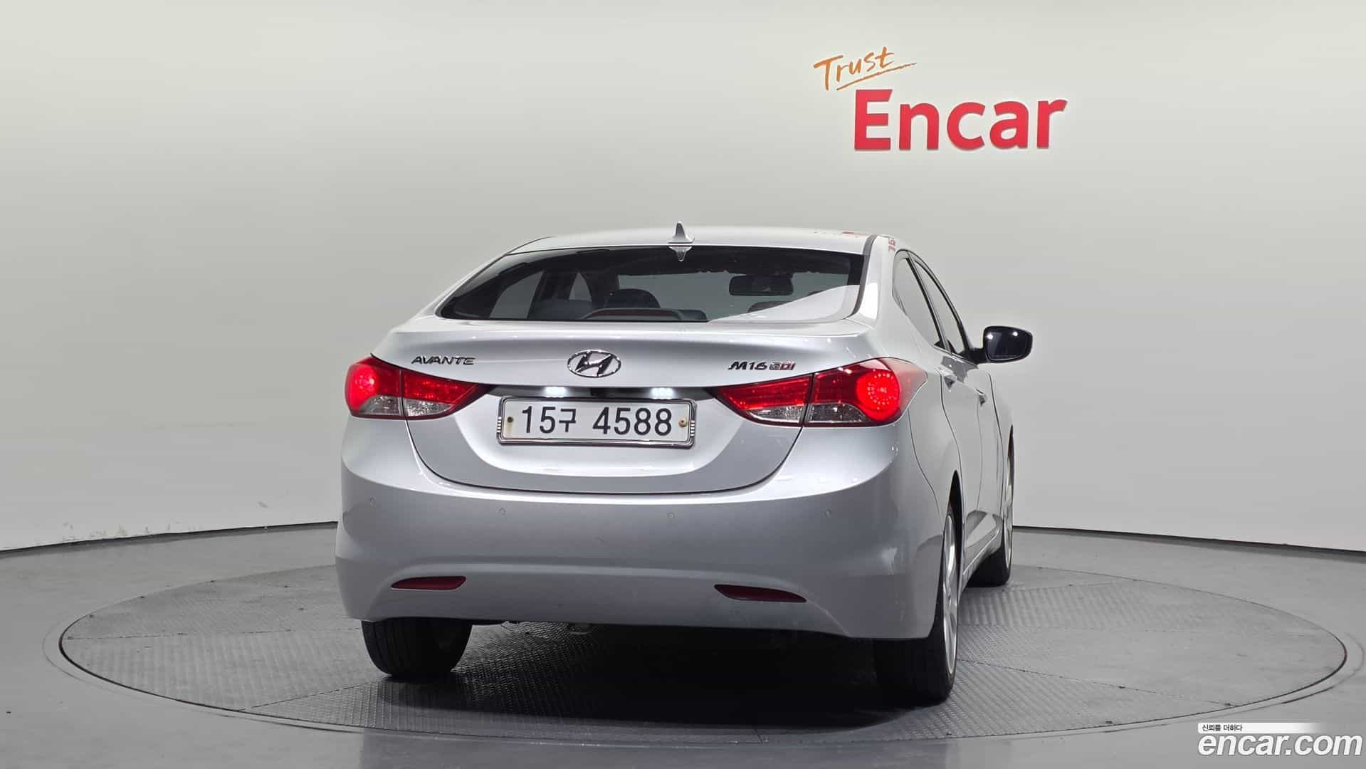 AVANTE Hyundai 2010.8-OUTER-004