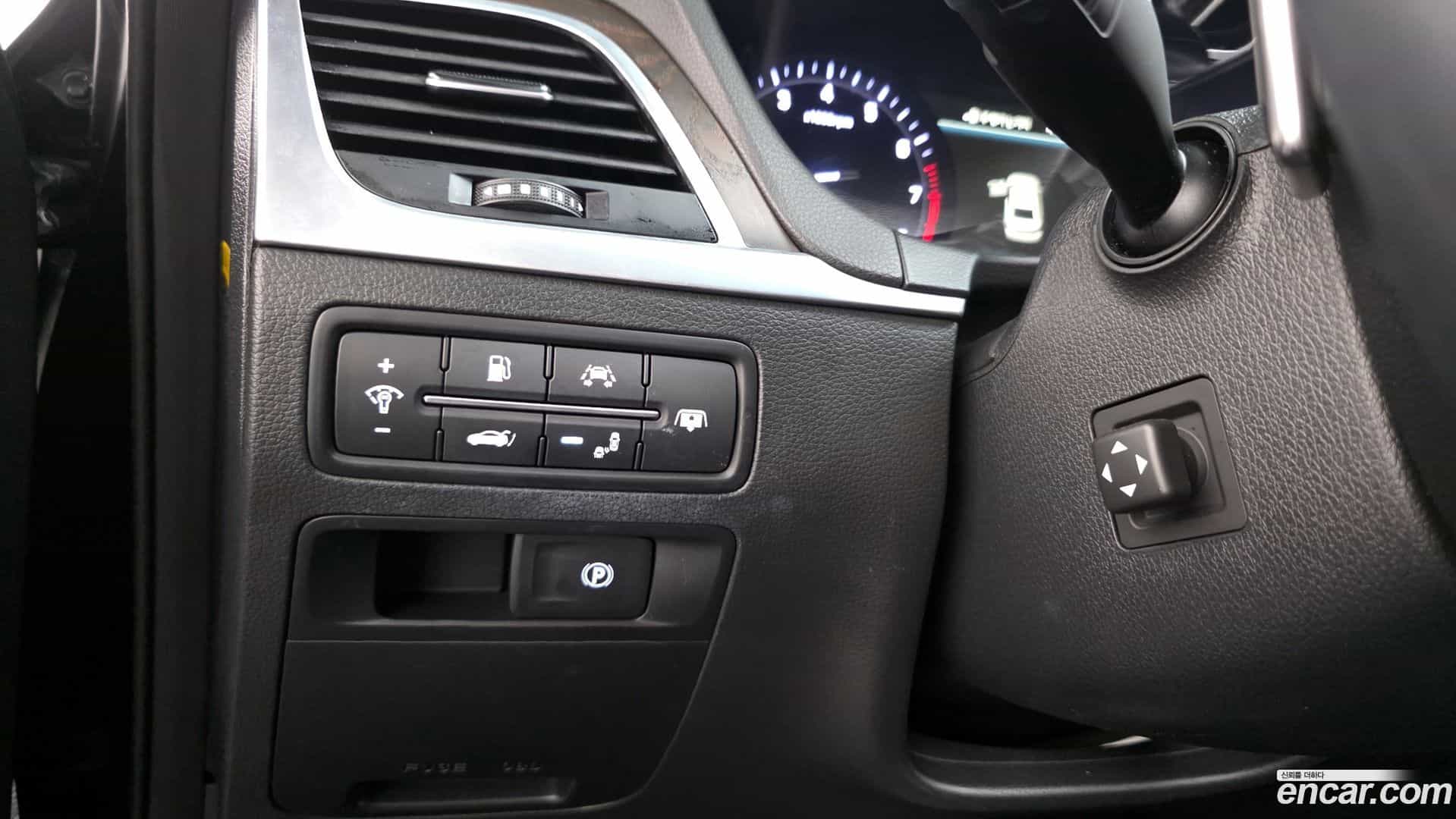 G80 Genesis 2019.1-OPTION-017