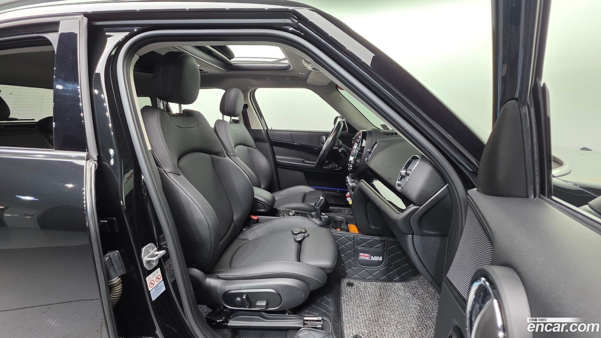 Main__Slider__Photo:Countryman Mini 2022.10-9