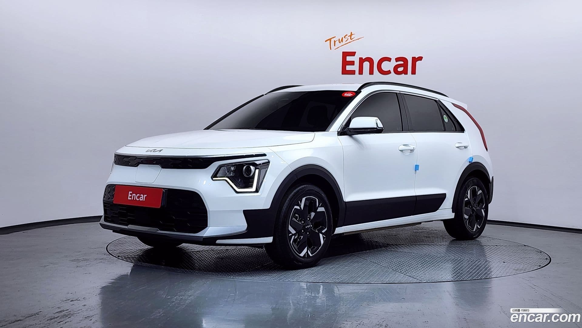 Main__Slider__Photo:Niro Kia 2022.11-0