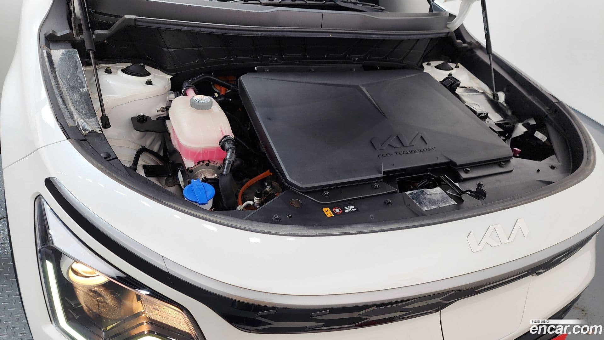 Main__Slider__Photo:Niro Kia 2022.11-5