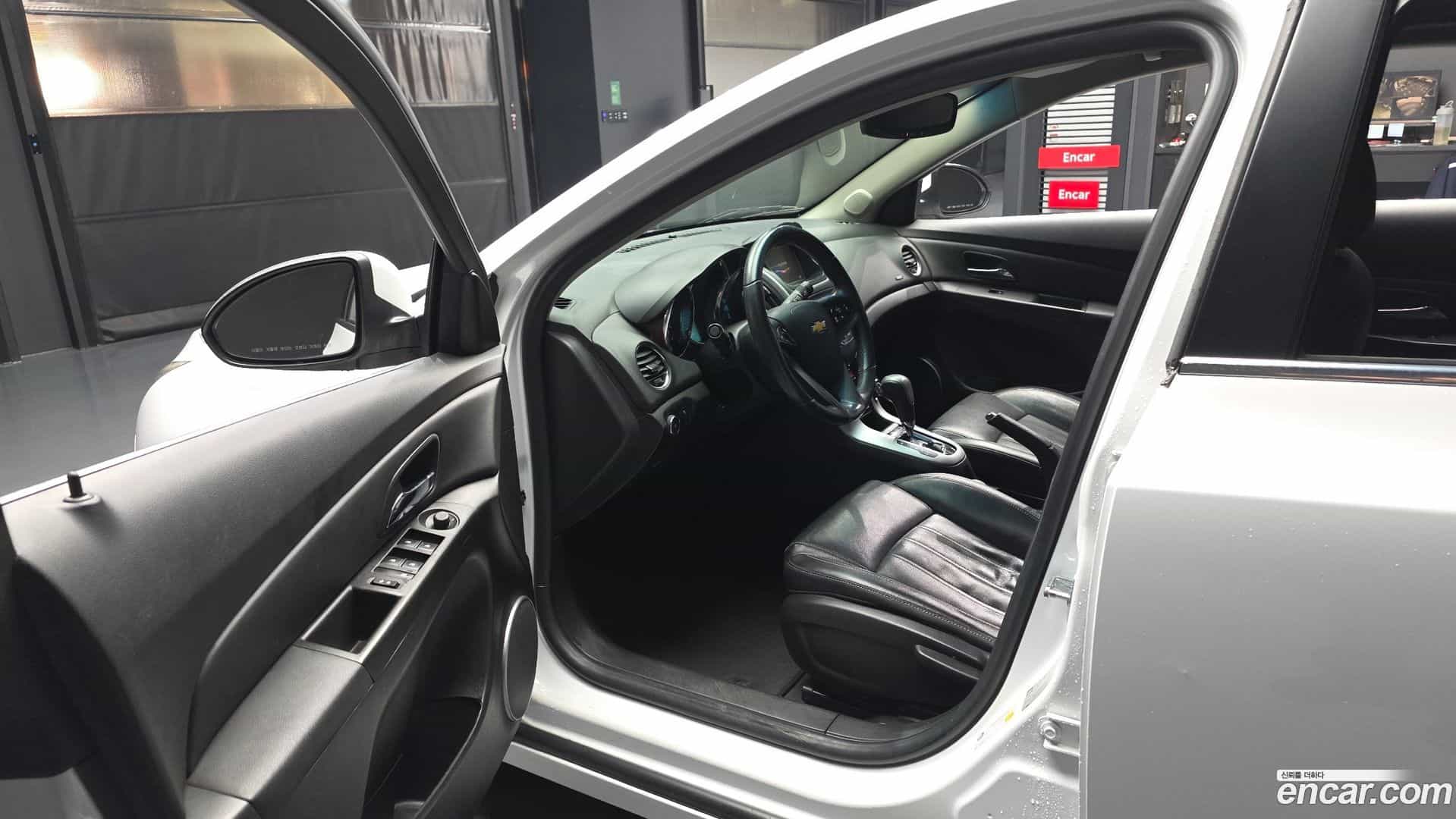 Cruze ChevroletGMDaewoo 2015.10-INNER-010