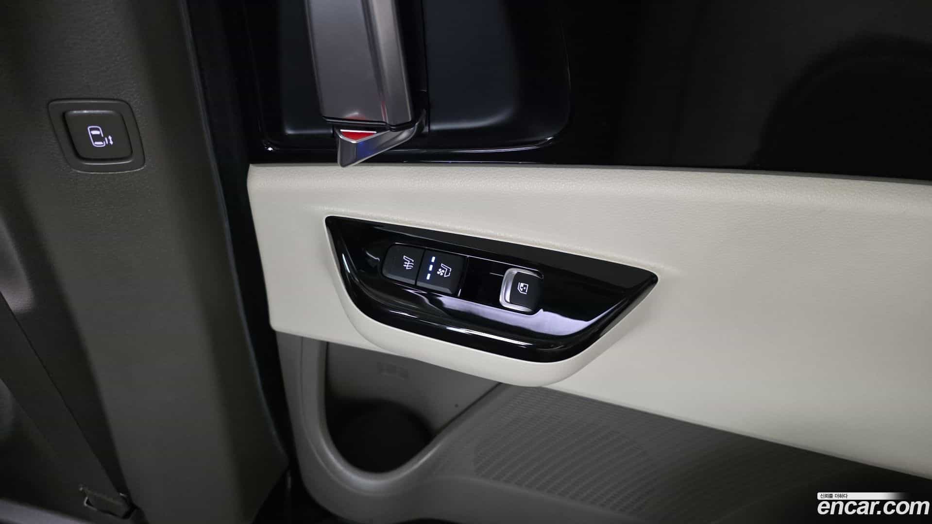 Canival Kia 2020.9-OPTION-023