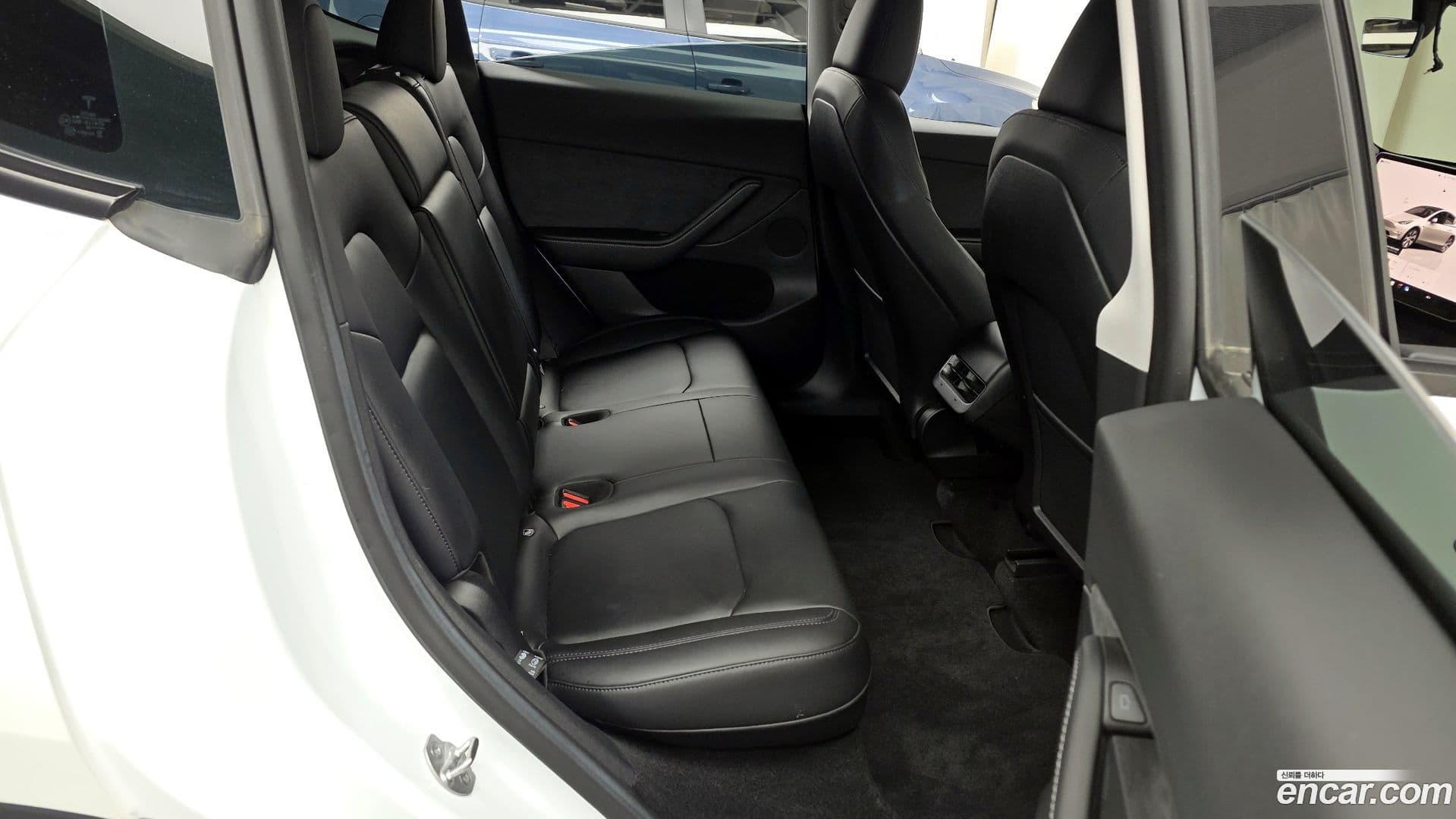 Main__Slider__Photo:Model Y Tesla 2023.7-11