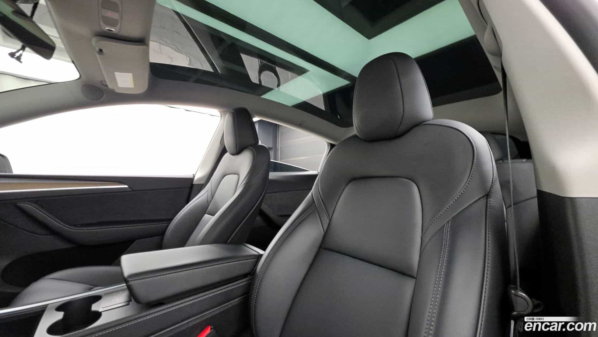 Model Y Tesla 2023.7-OPTION-022