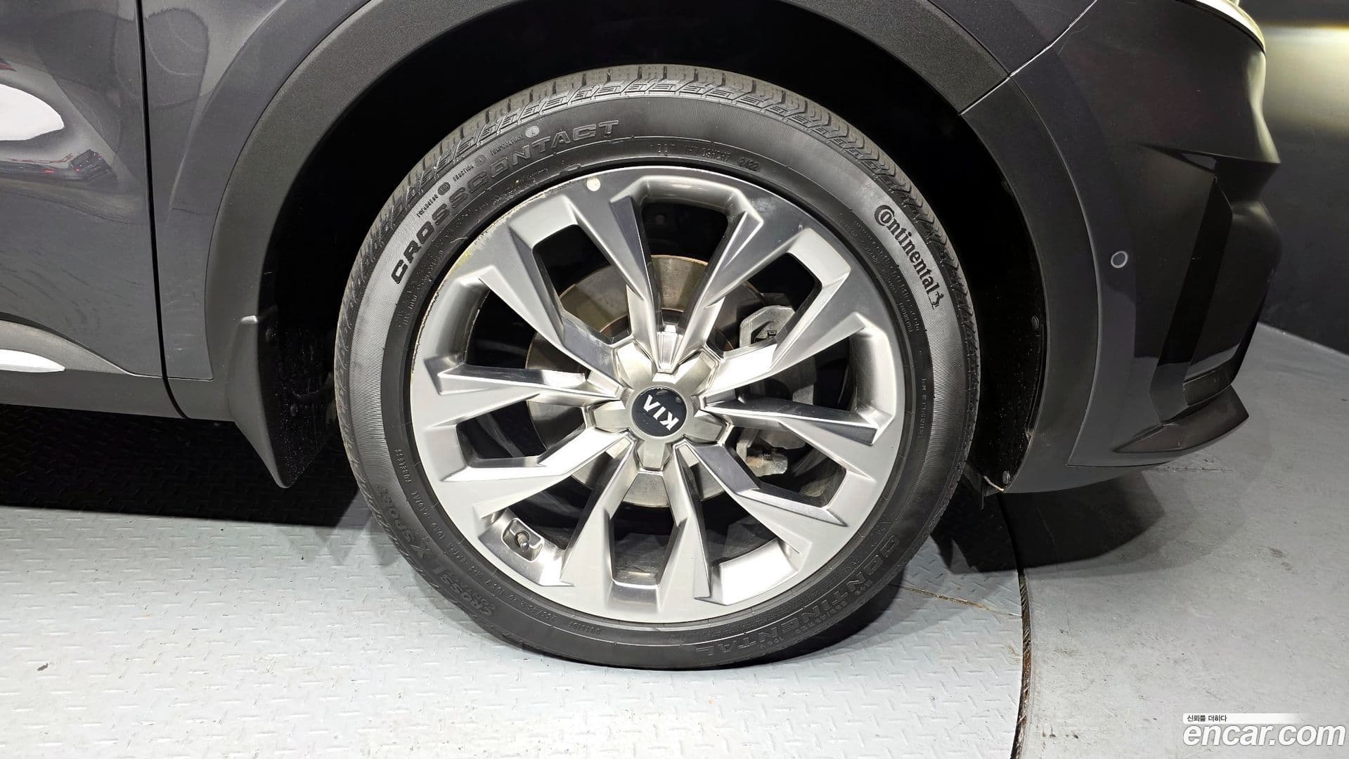 Main__Slider__Photo:Sorento Kia 2021.4-4