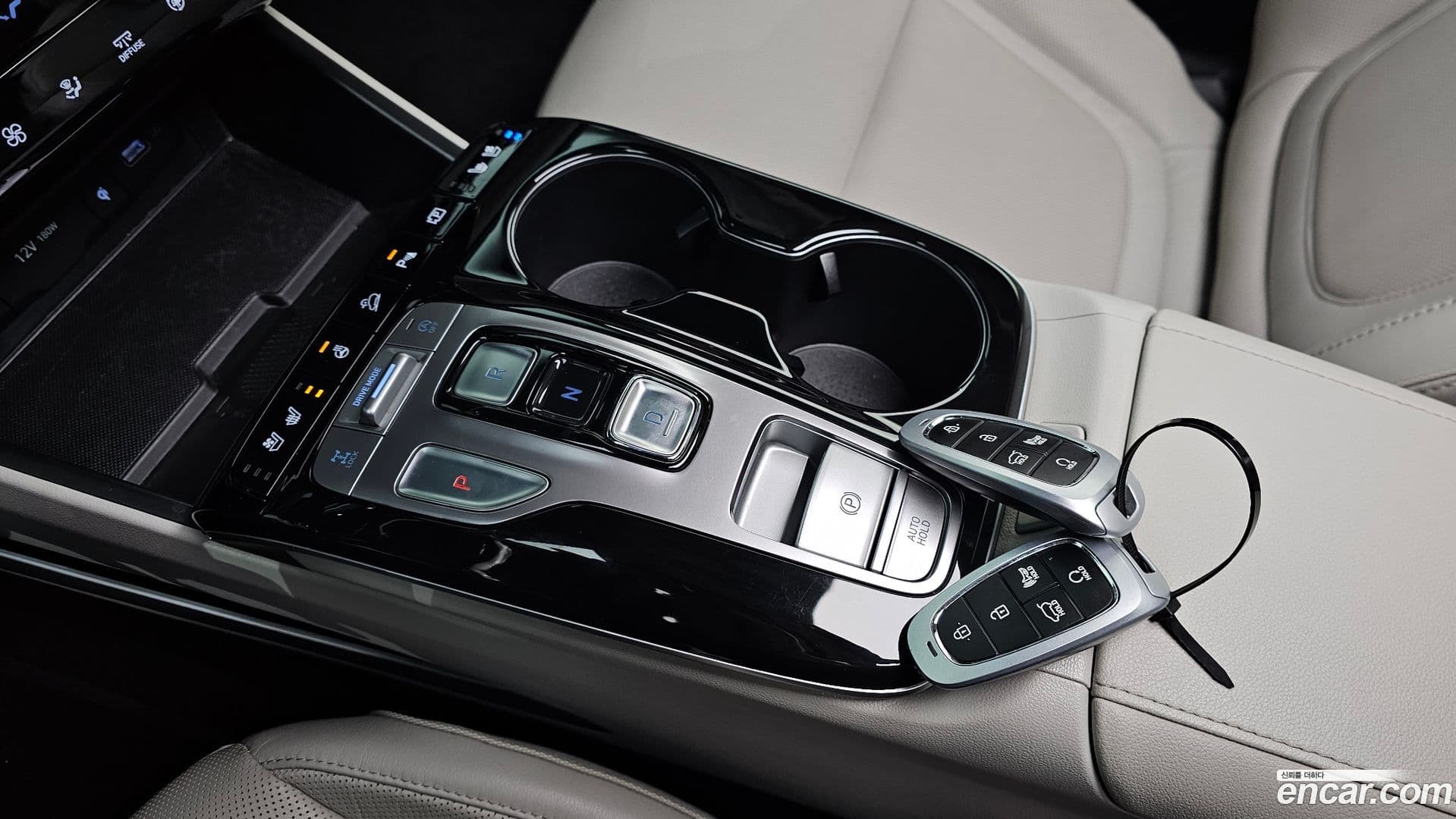 Main__Slider__Photo:Tucson Hyundai 2021.10-8