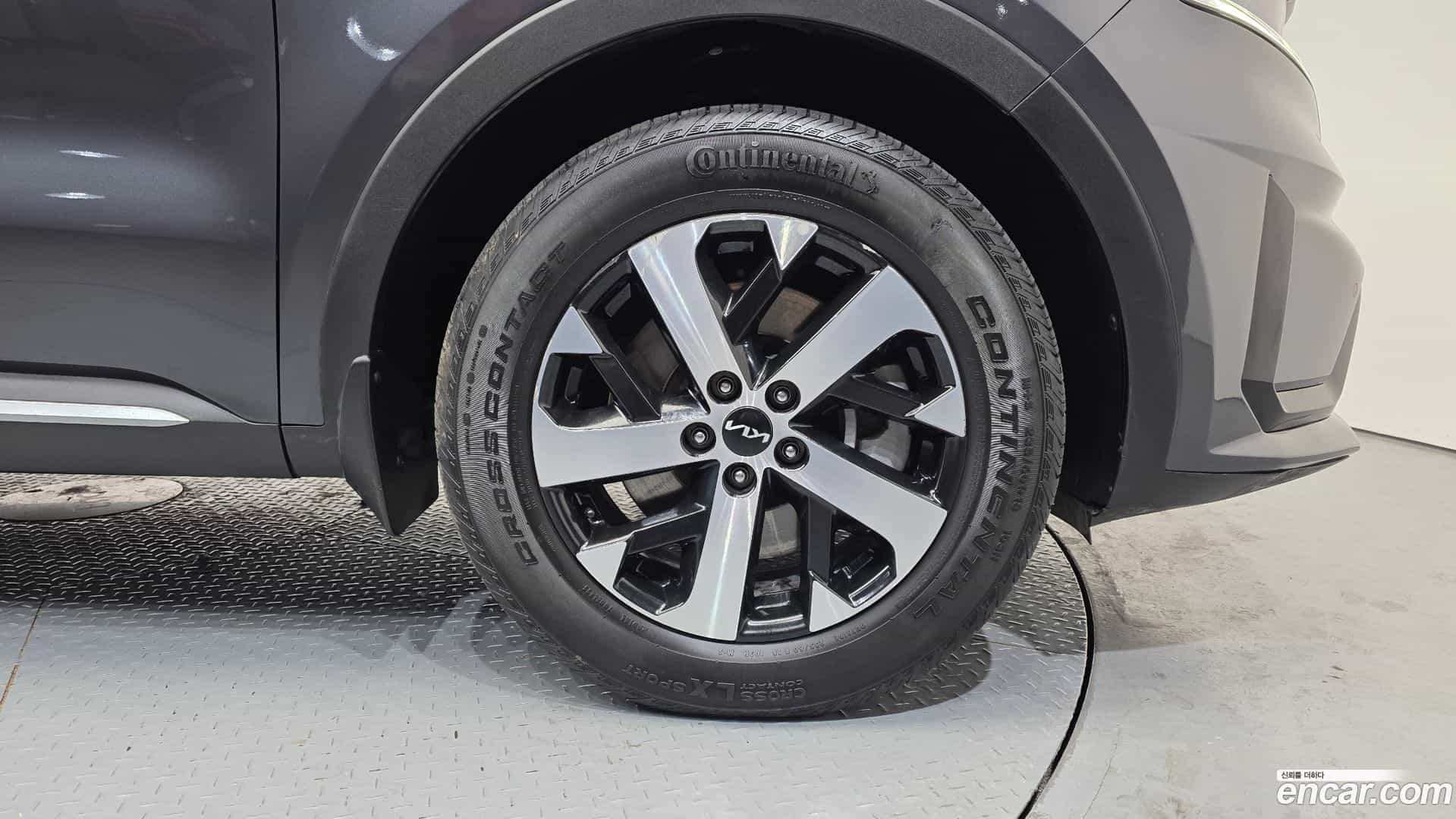 Sorento Kia 2023.4-OUTER-005