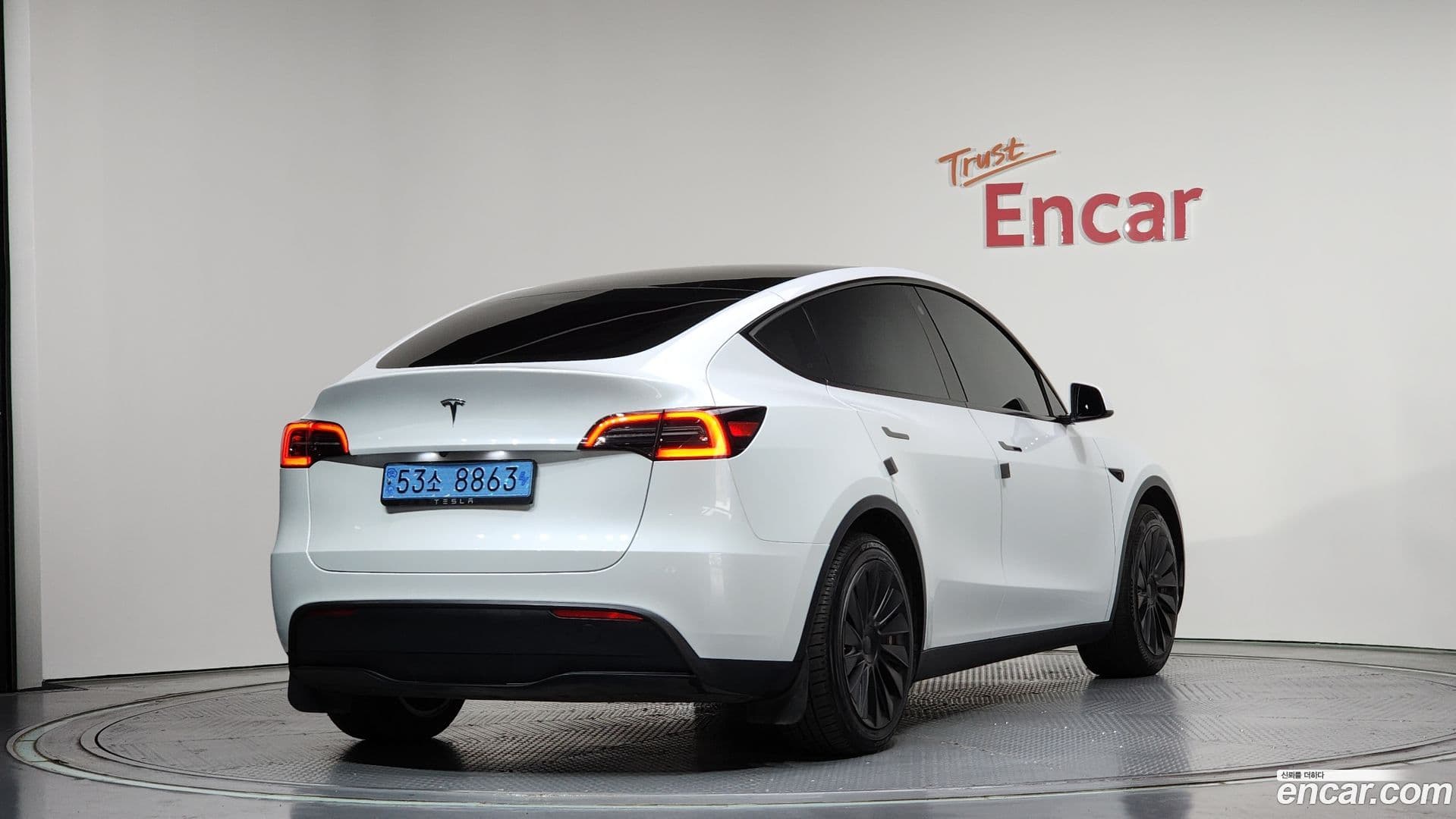 Main__Slider__Photo:Model Y Tesla 2023.10-1