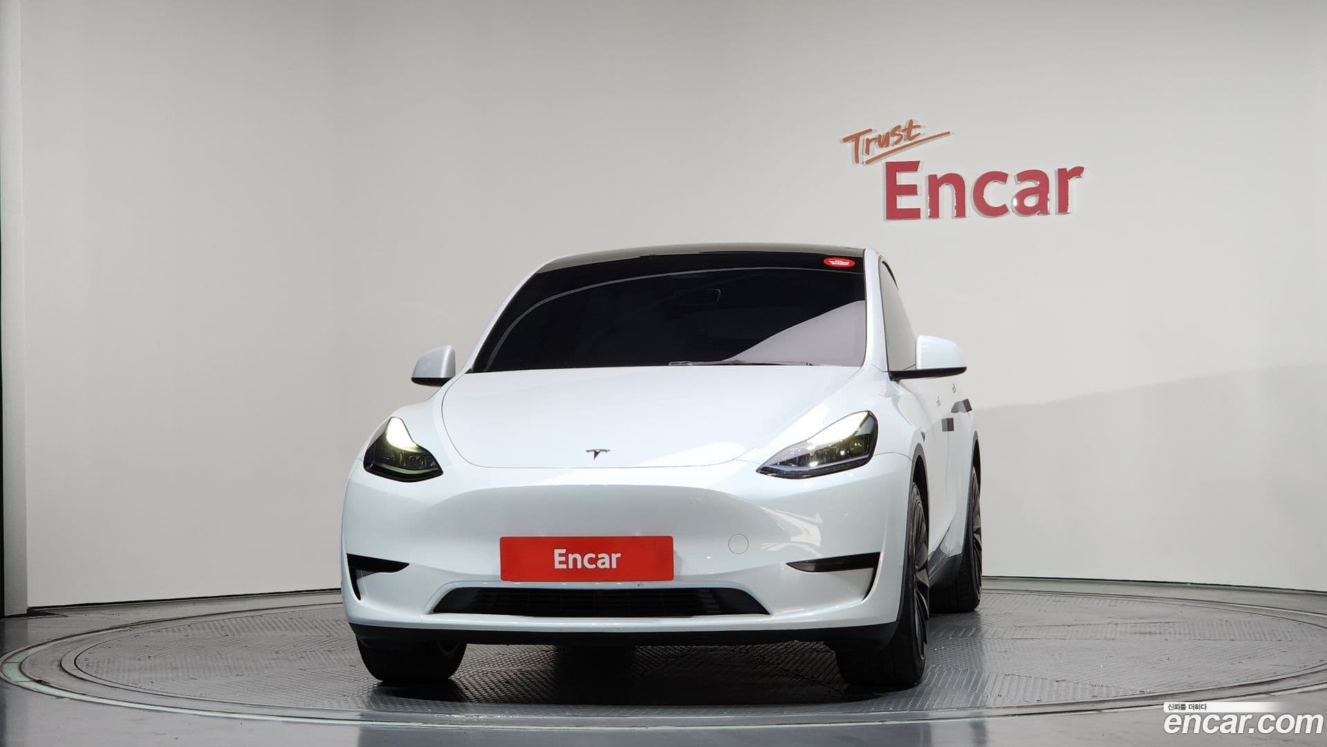 Main__Slider__Photo:Model Y Tesla 2023.10-2