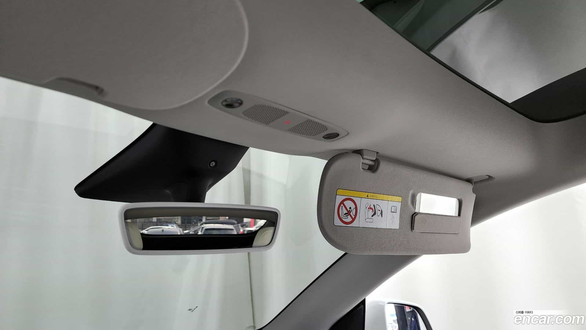 Model Y Tesla 2023.10-OPTION-021