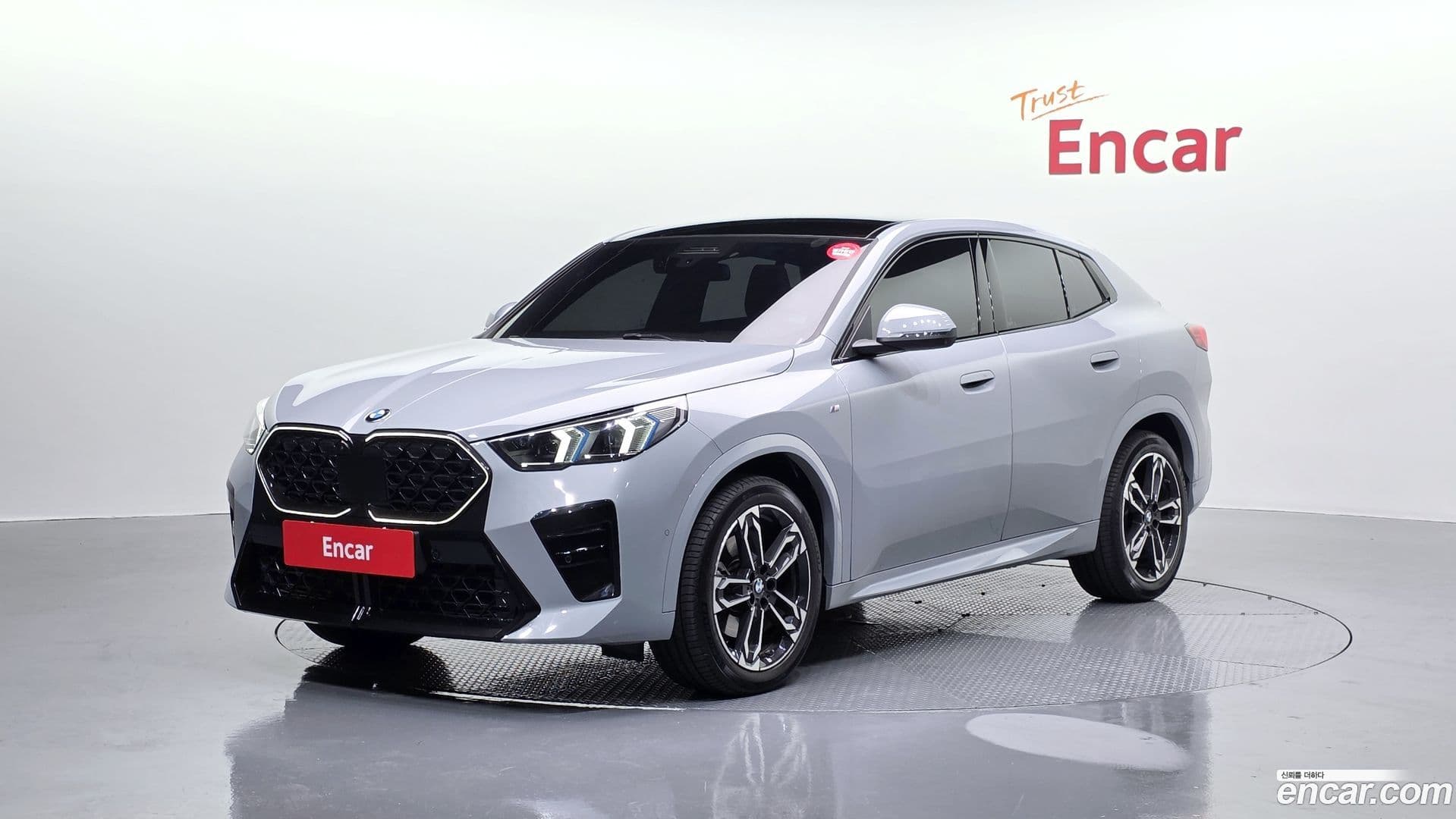 Main__Slider__Photo:X2 (F39) BMW 2025.2-0