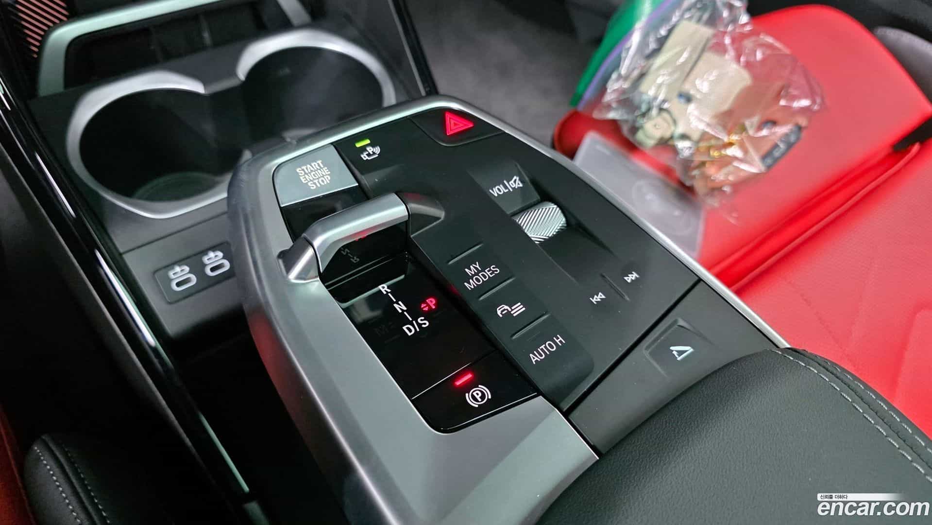 X2 (F39) BMW 2025.2-INNER-009