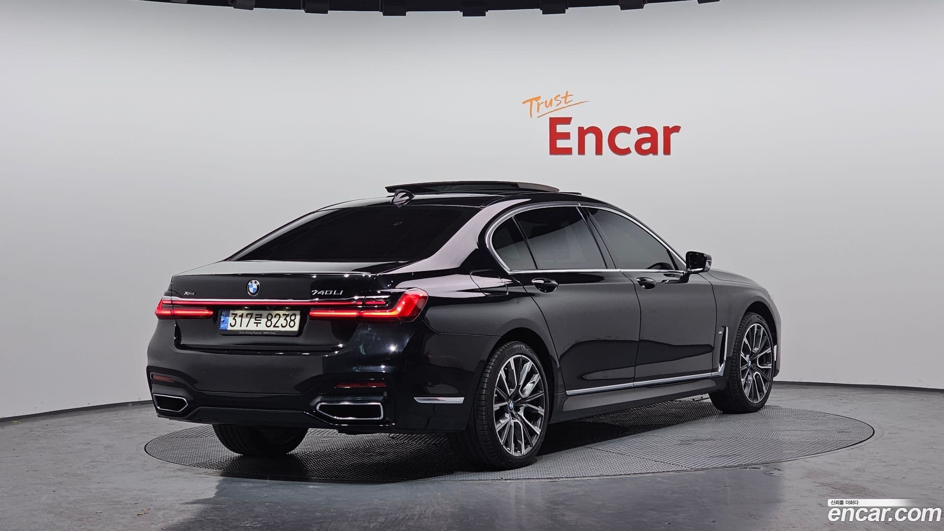 Main__Slider__Photo:7-Series BMW 2020.11-1