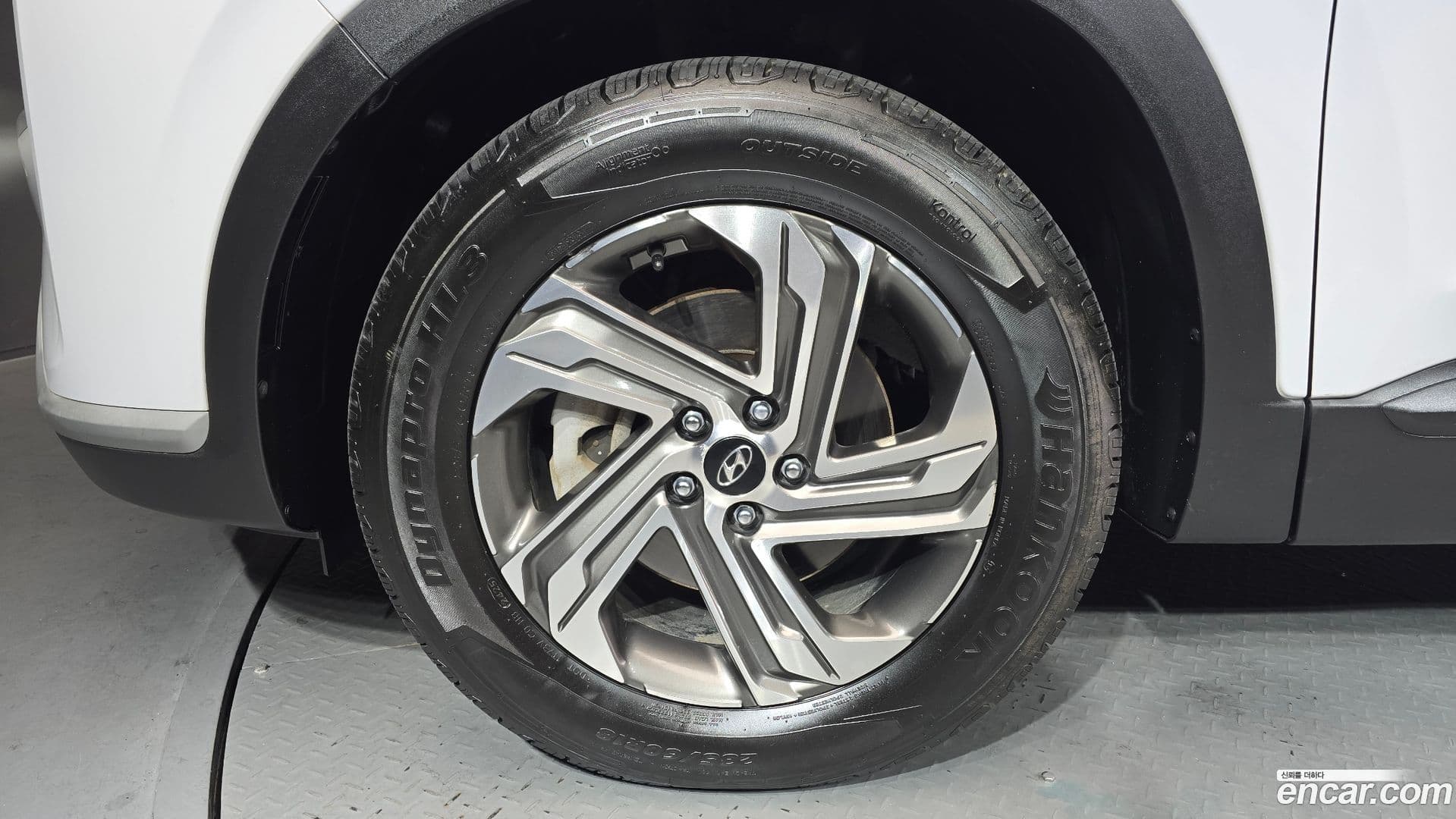 Main__Slider__Photo:Santafe Hyundai 2021.5-4