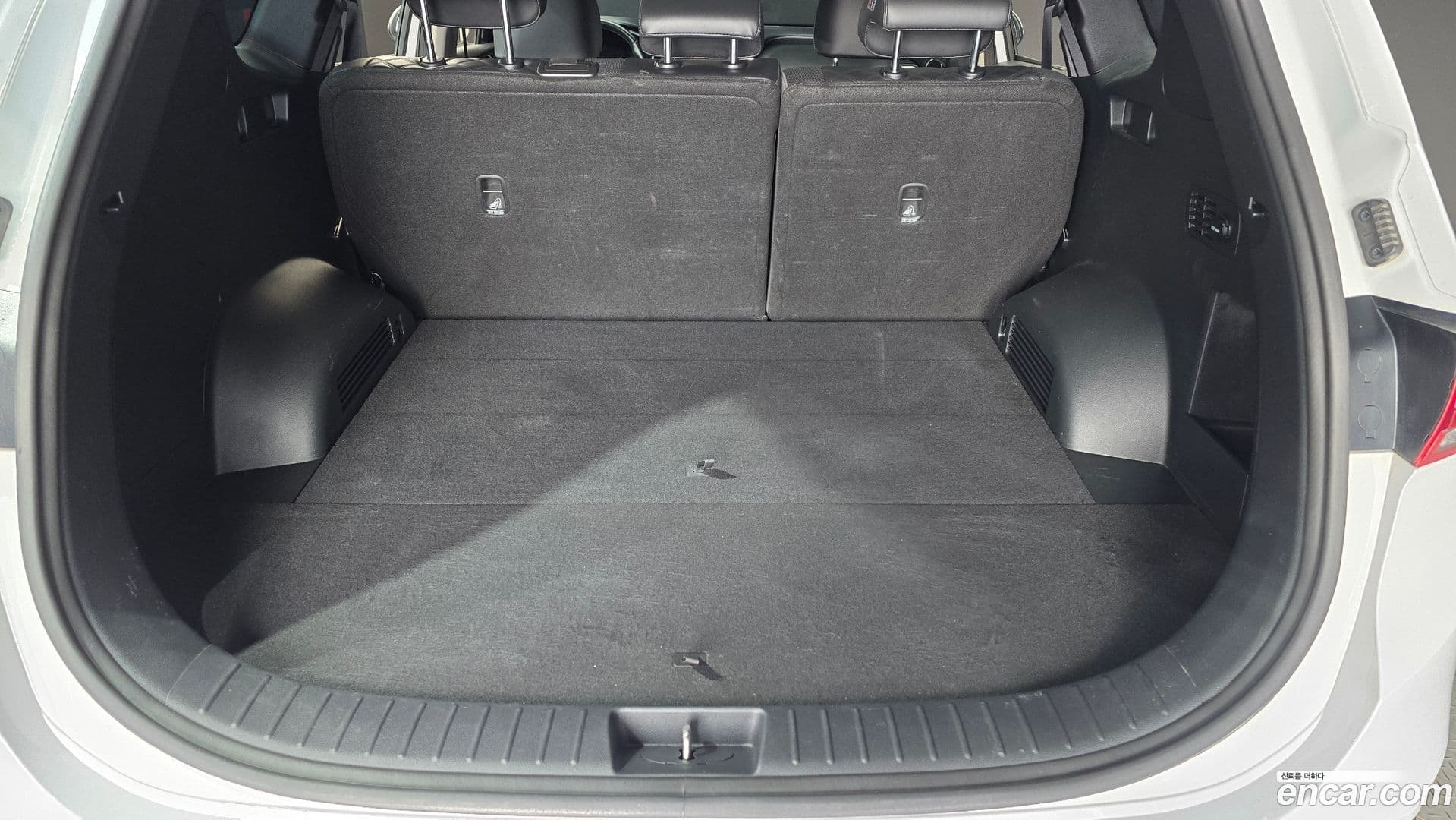 Main__Slider__Photo:Santafe Hyundai 2021.5-19