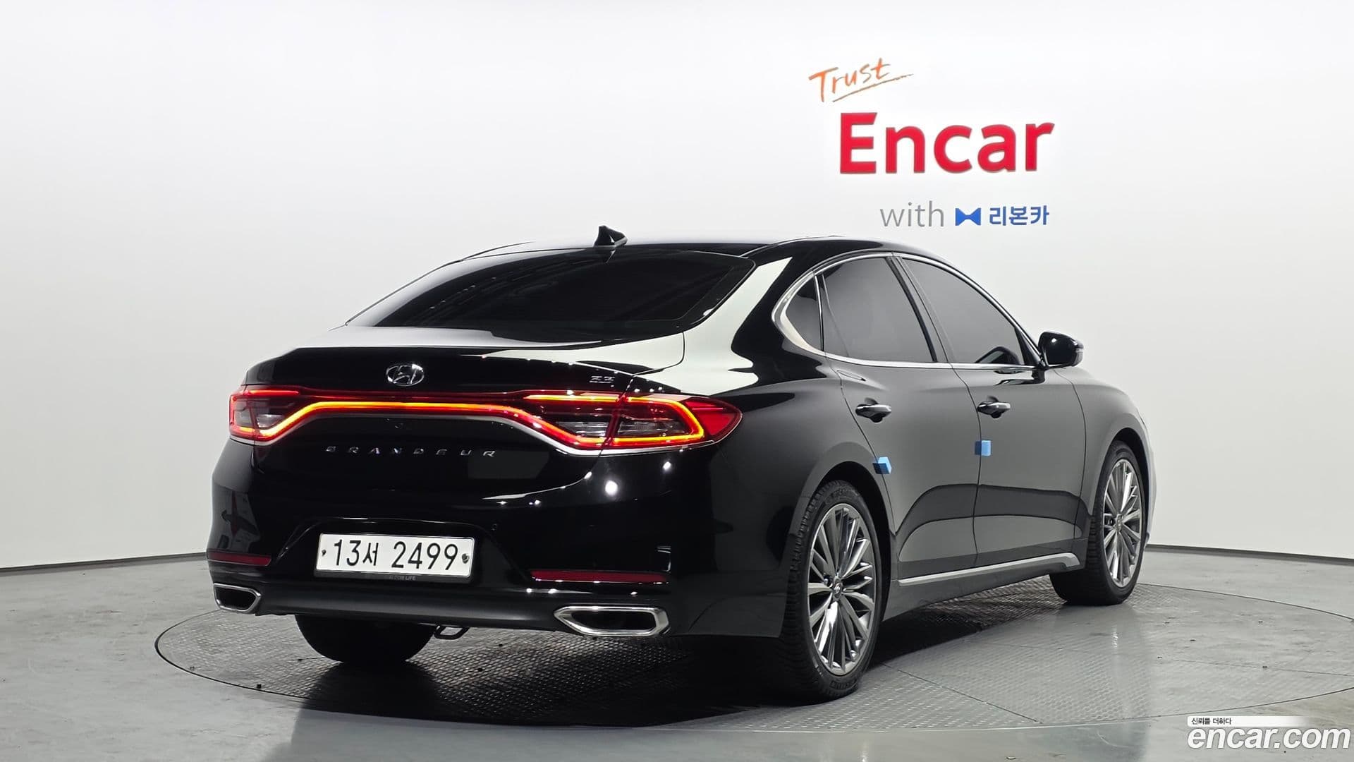 Main__Slider__Photo:Grandeur Hyundai 2019.3-1