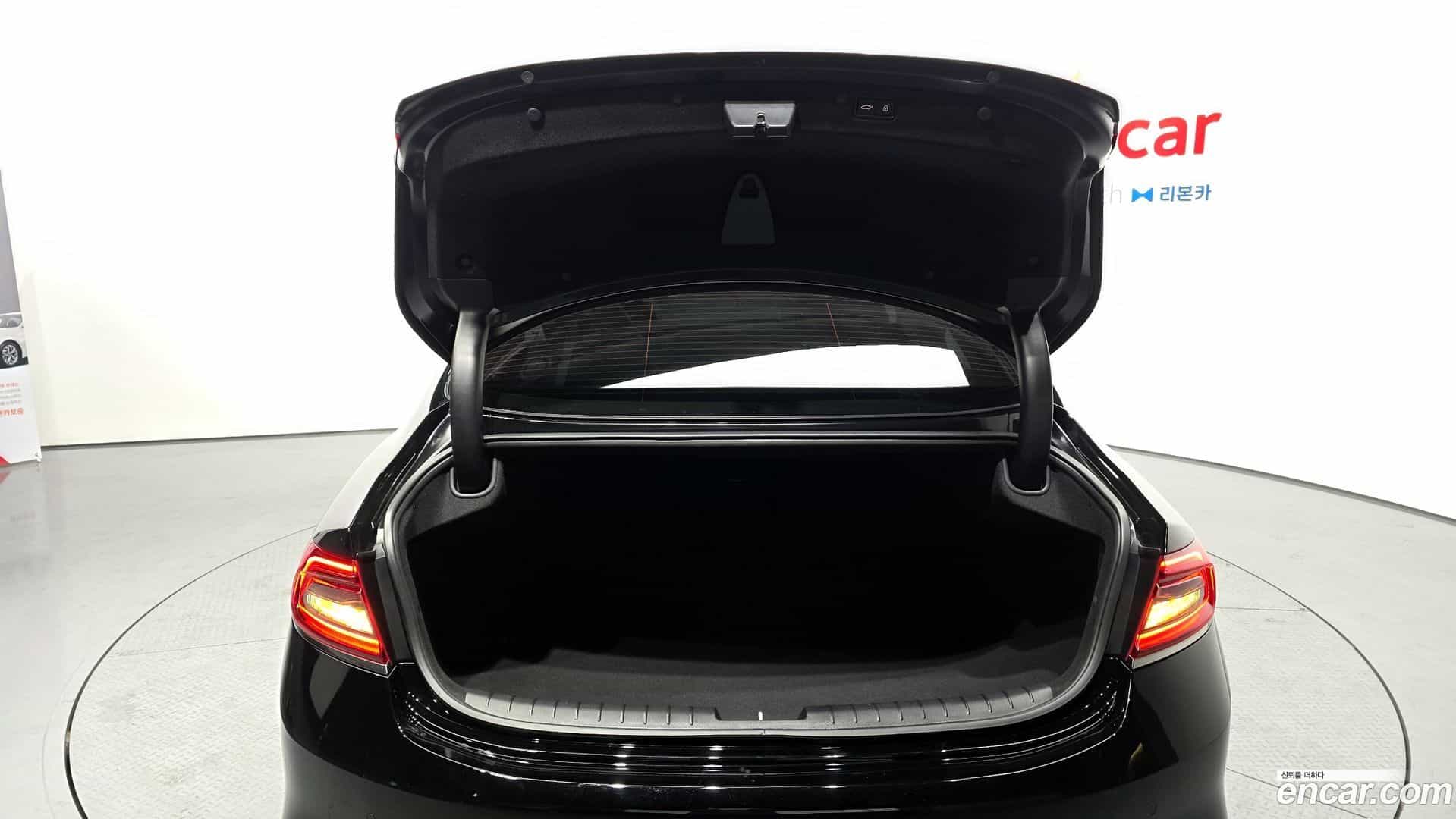 Grandeur Hyundai 2019.3-OPTION-024