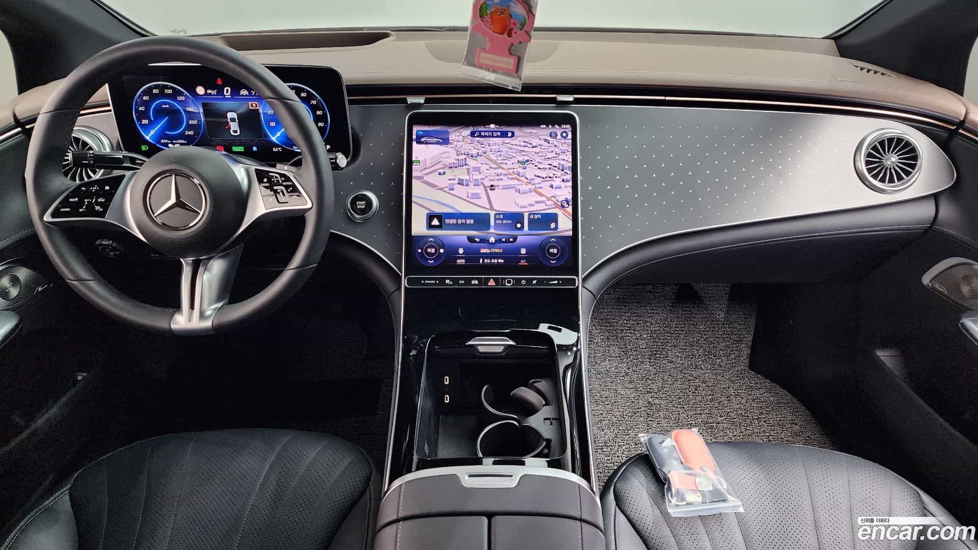 EQE Mercedes-Benz 2023.2-INNER-007