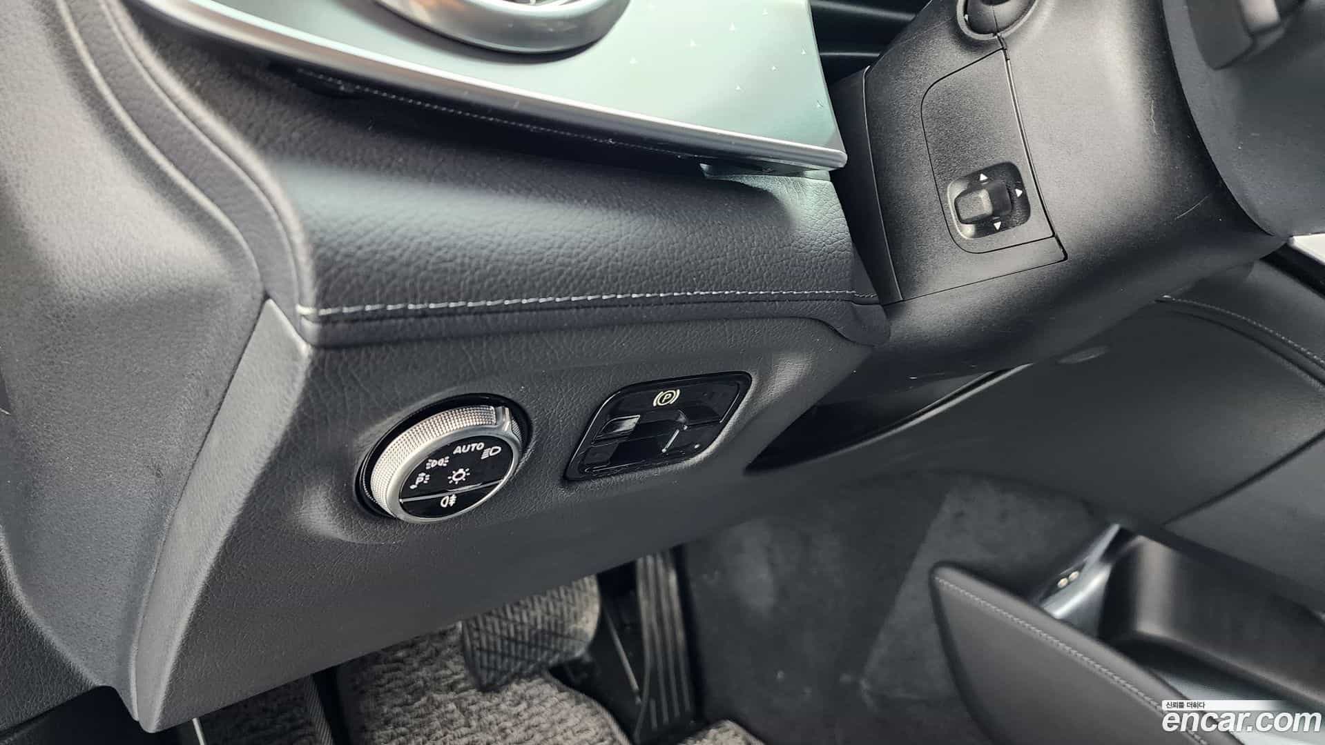 EQE Mercedes-Benz 2023.2-OPTION-018