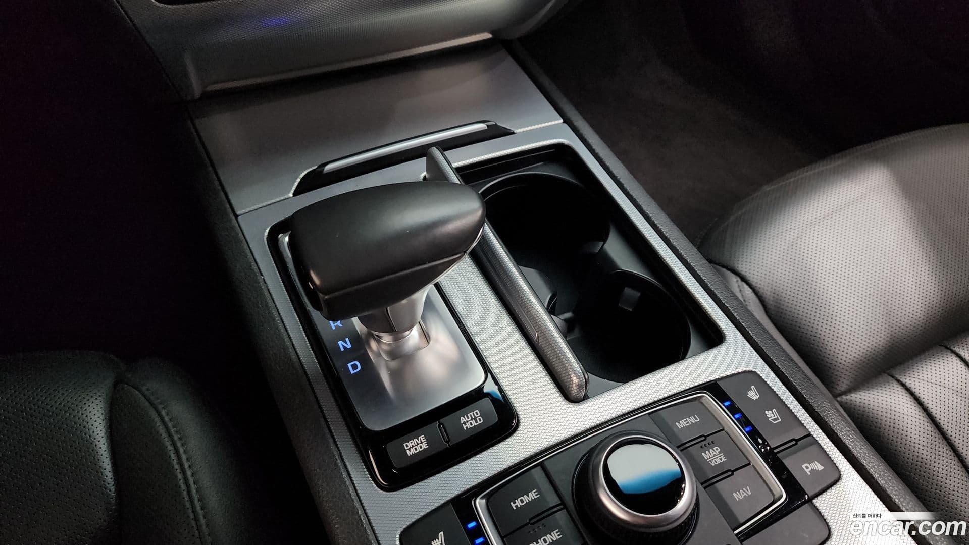 Main__Slider__Photo:G80 Genesis 2016.6-8