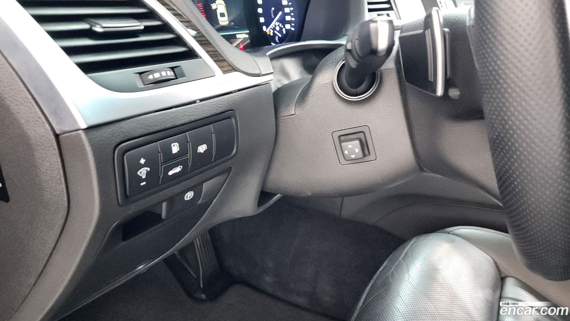 Main__Slider__Photo:G80 Genesis 2016.6-15