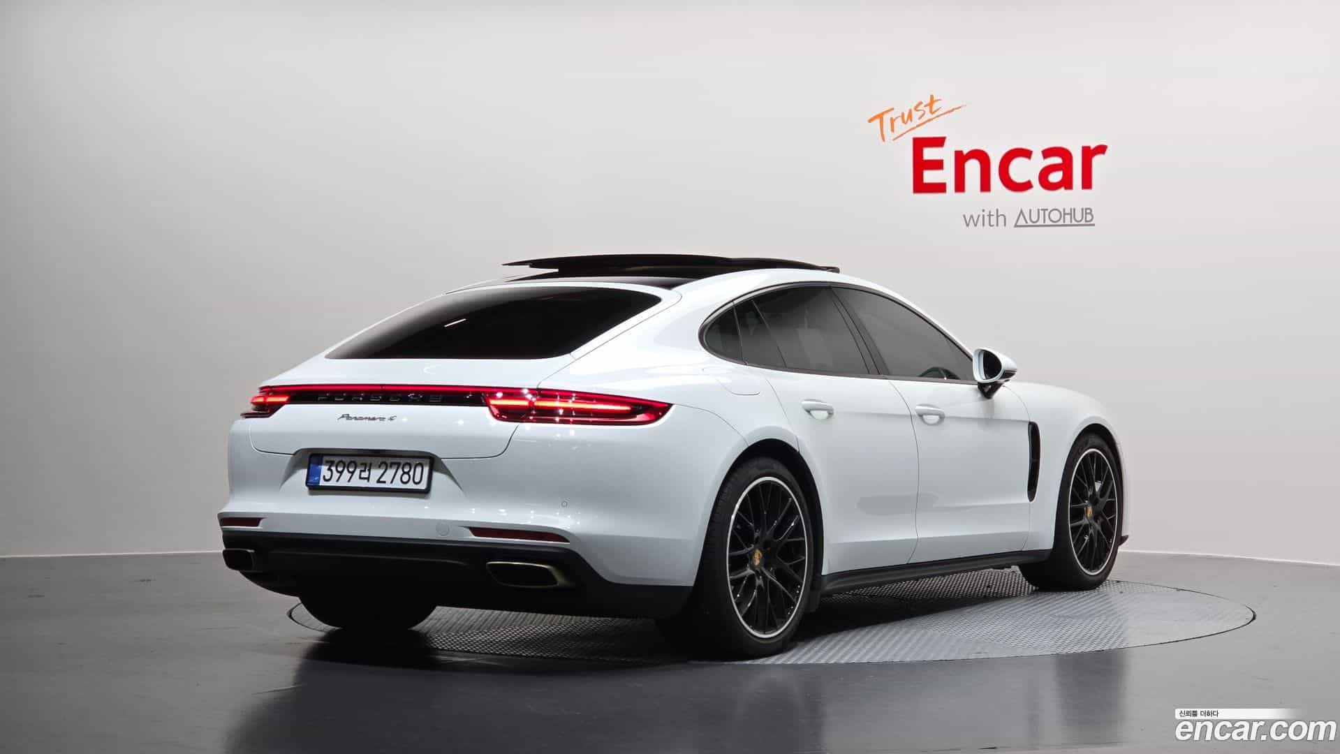 Panamera Porsche 2018.2-OUTER-002