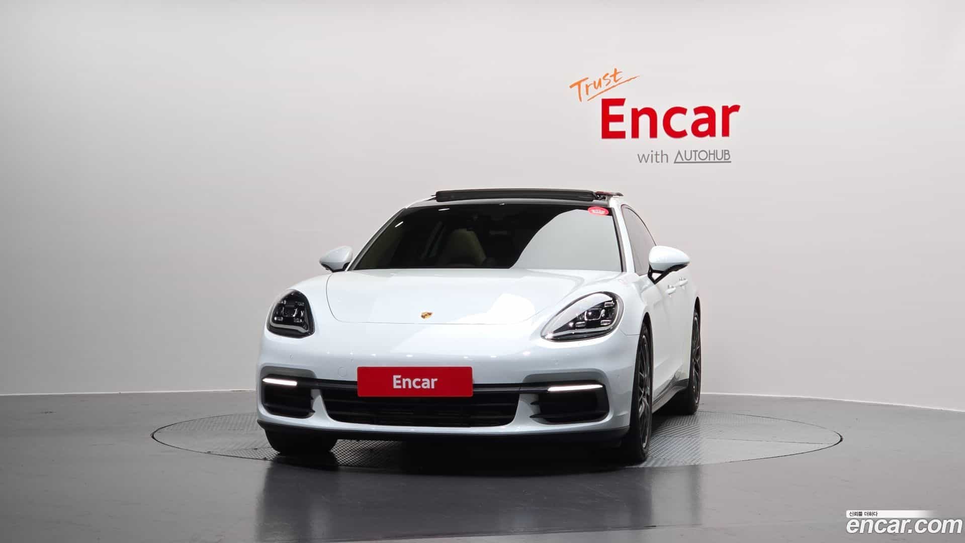 Panamera Porsche 2018.2-OUTER-003