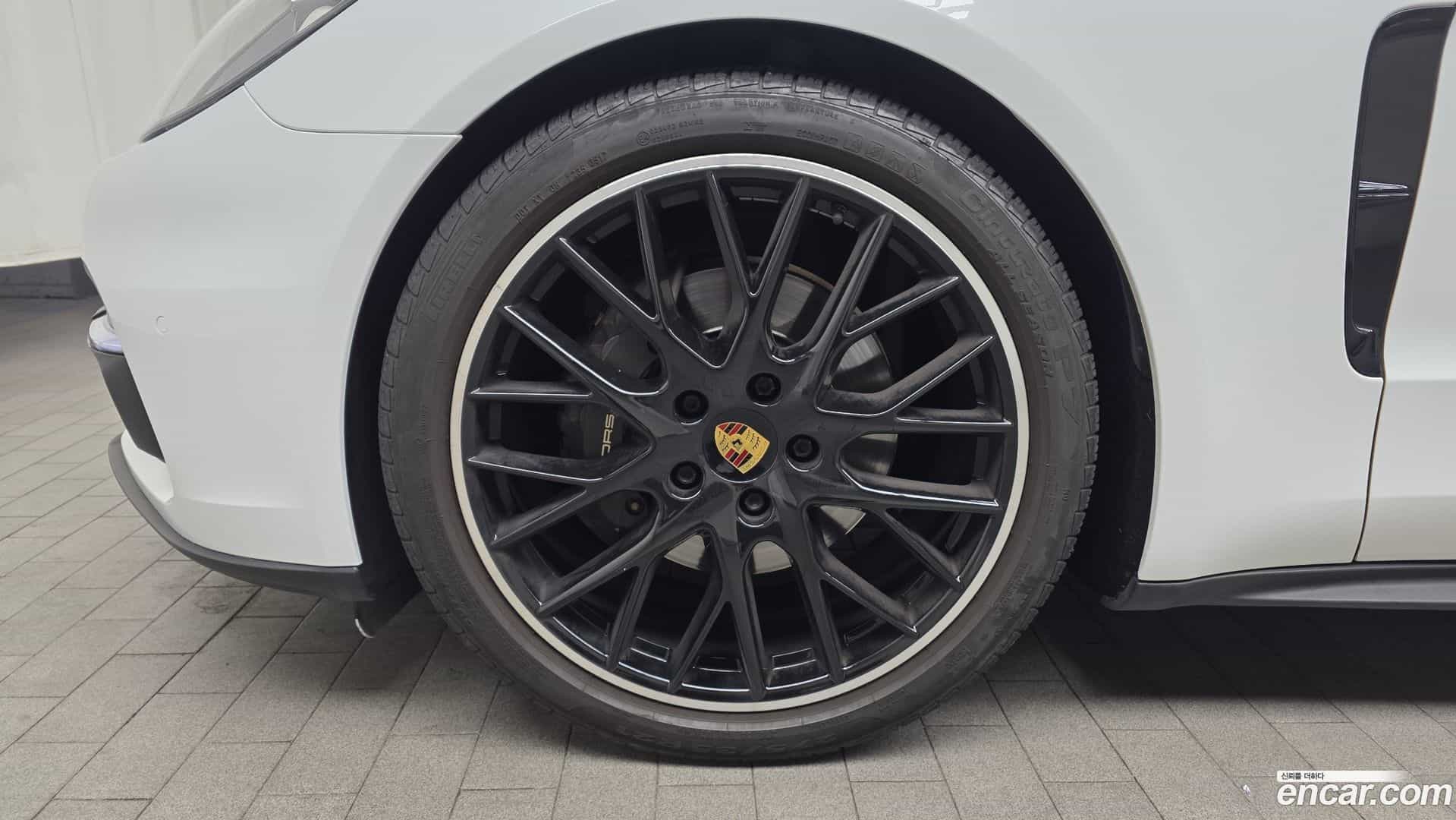 Panamera Porsche 2018.2-OUTER-005