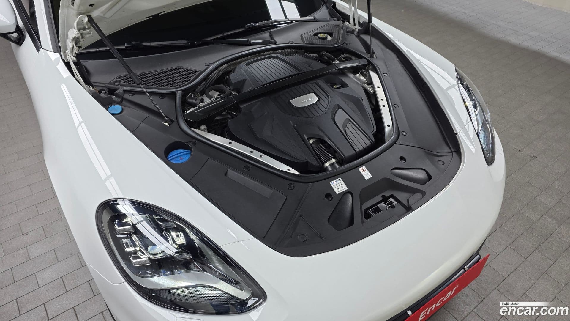 Main__Slider__Photo:Panamera Porsche 2018.2-5