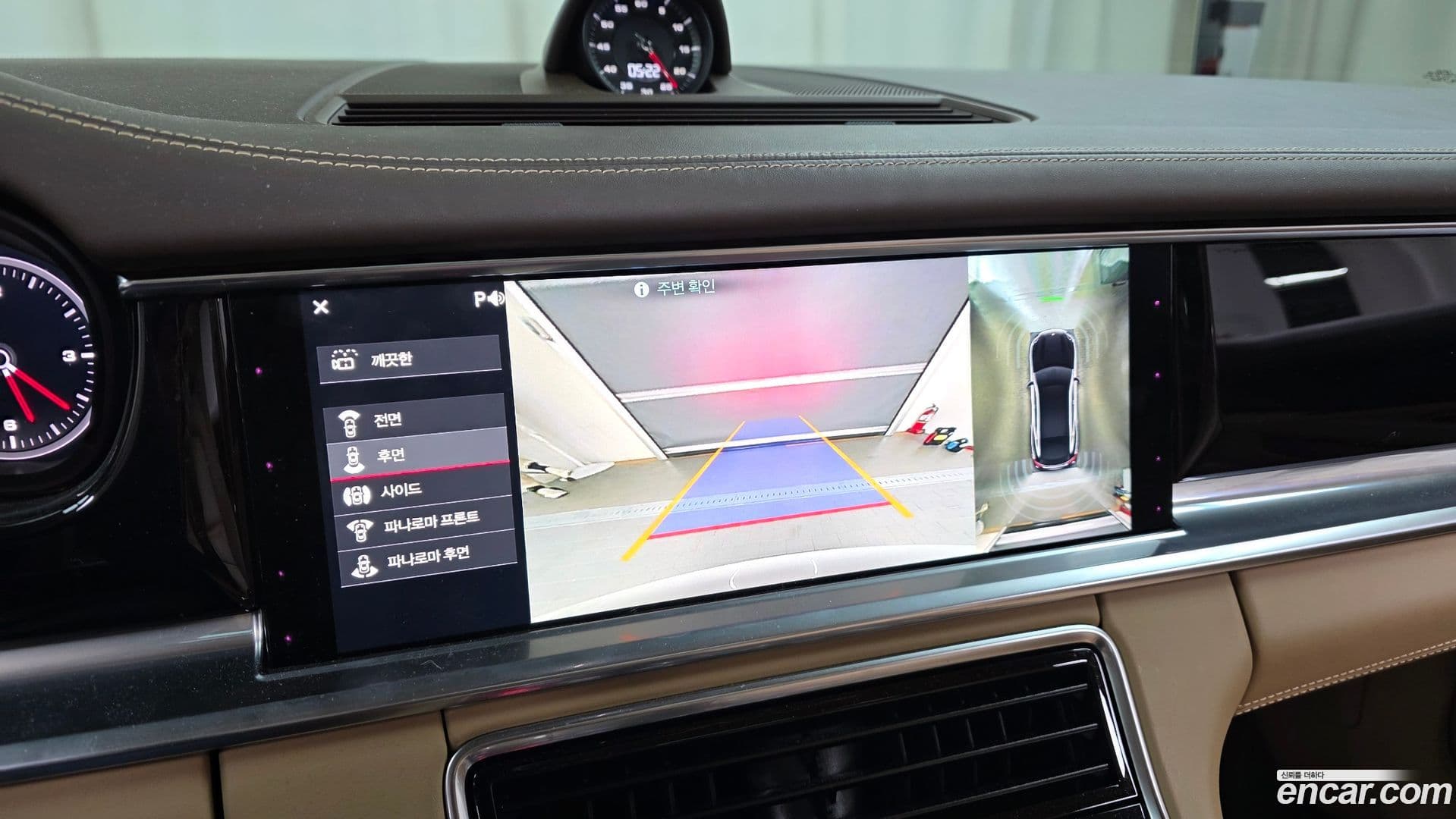 Main__Slider__Photo:Panamera Porsche 2018.2-15