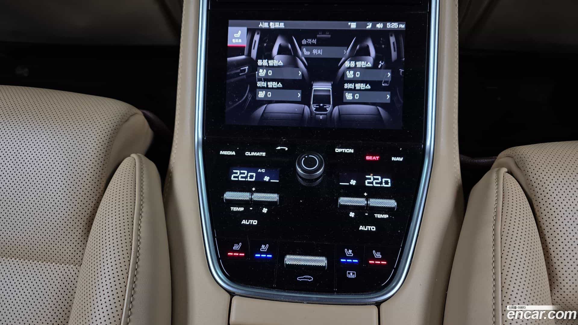 Panamera Porsche 2018.2-OPTION-022