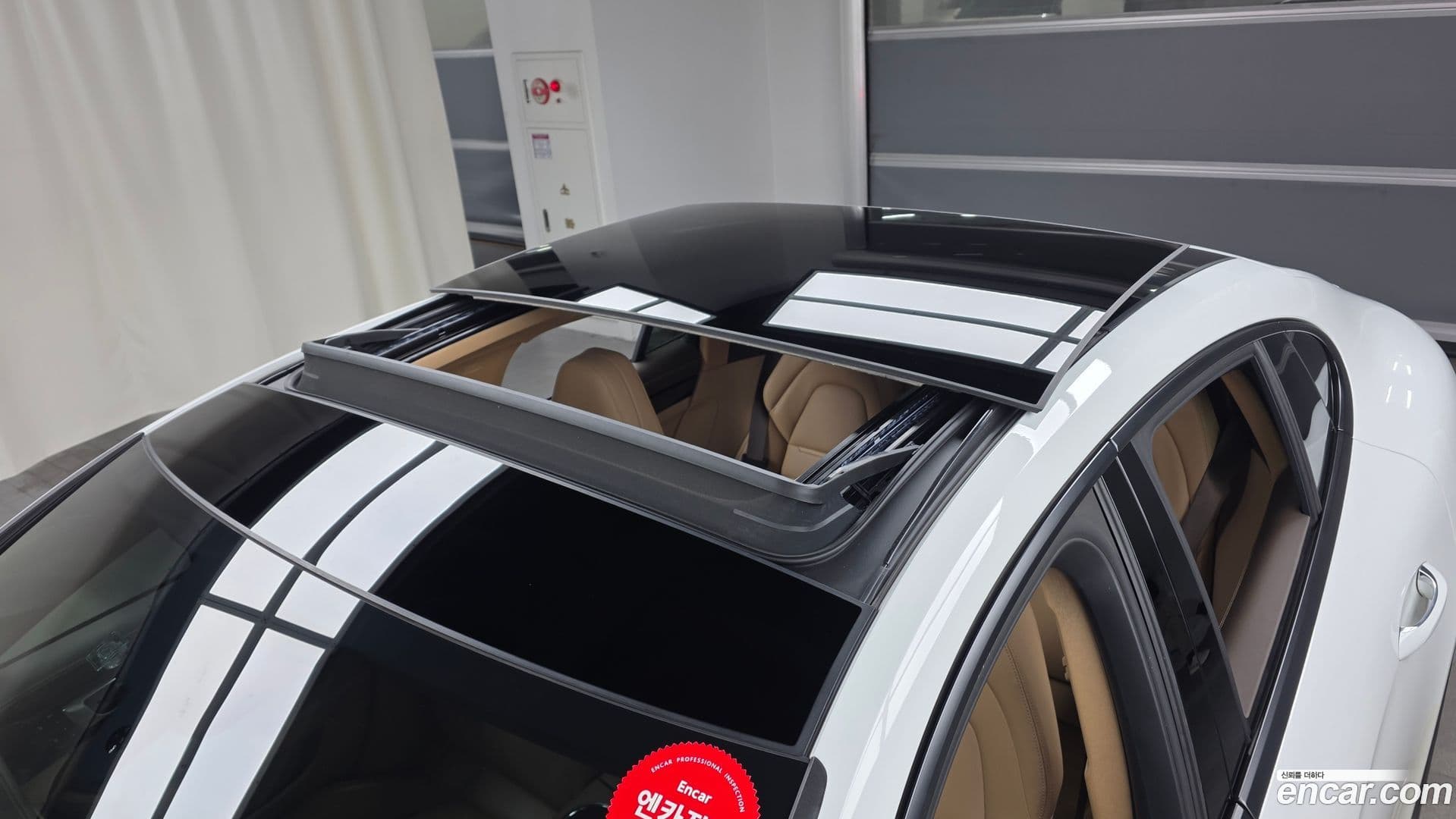 Main__Slider__Photo:Panamera Porsche 2018.2-18