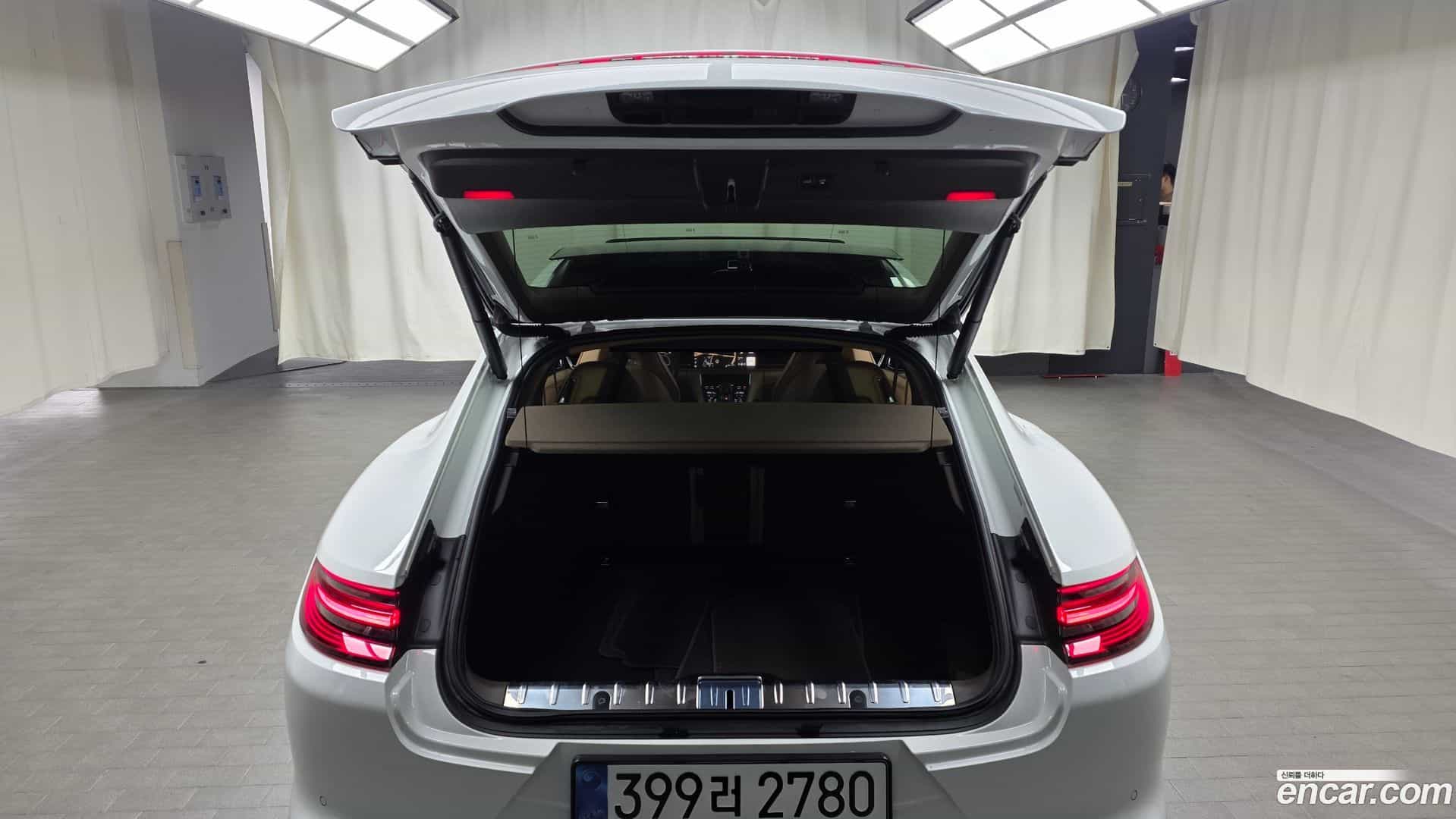 Panamera Porsche 2018.2-OPTION-024