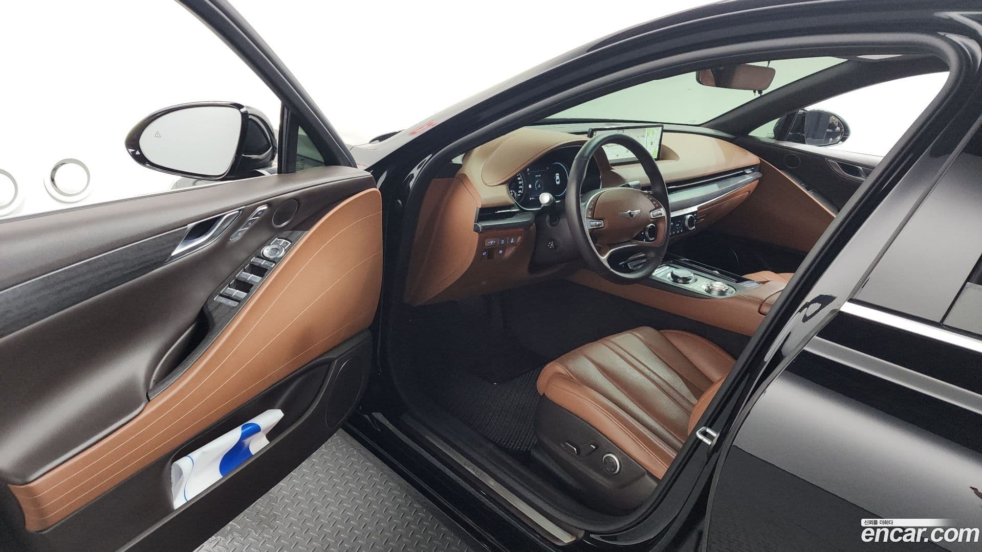 Main__Slider__Photo:G80 Genesis 2023.4-9