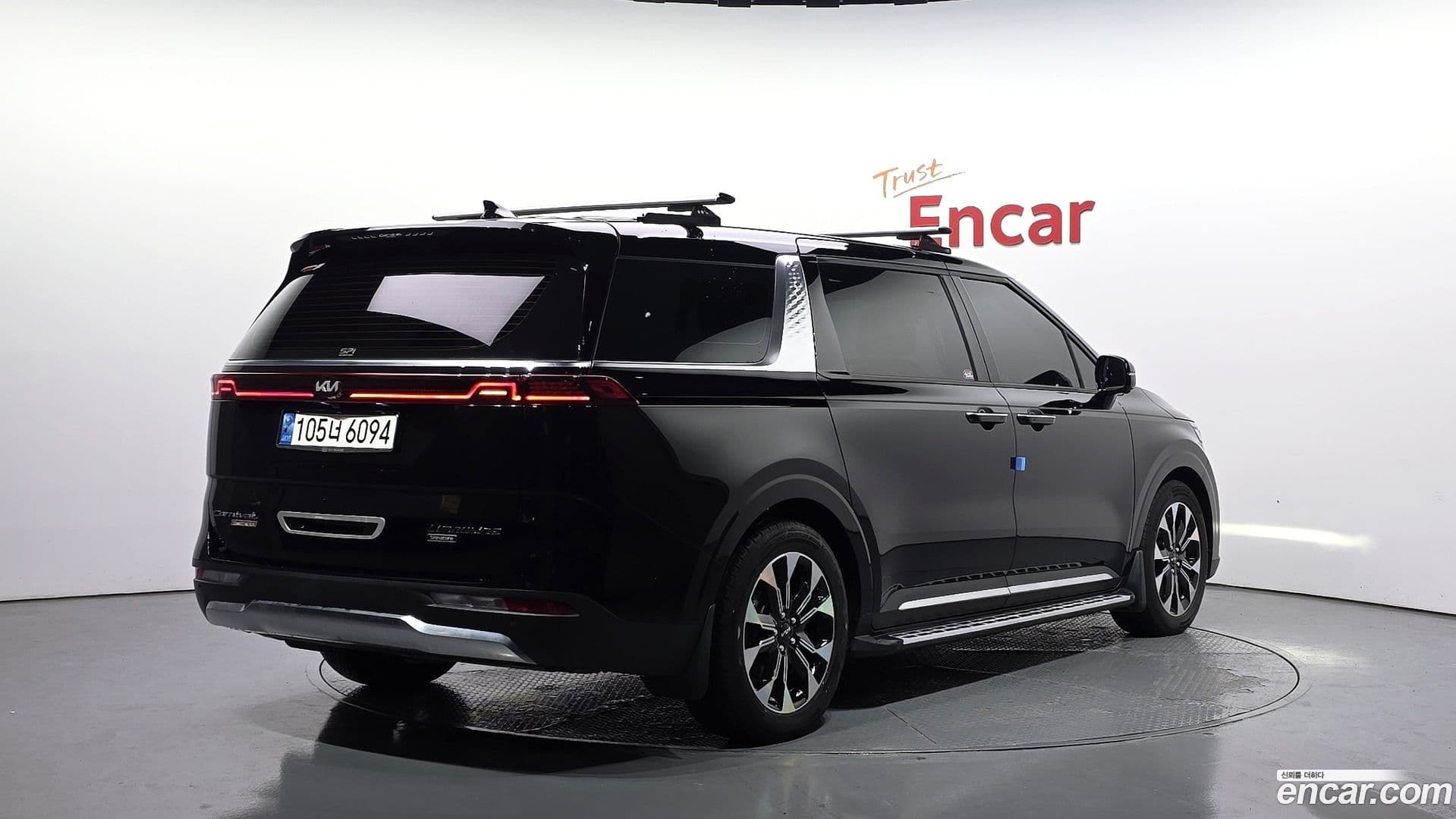 Main__Slider__Photo:Canival Kia 2020.9-1