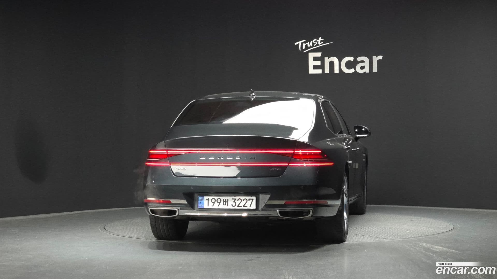 Main__Slider__Photo:G90 Genesis 2024.1-3