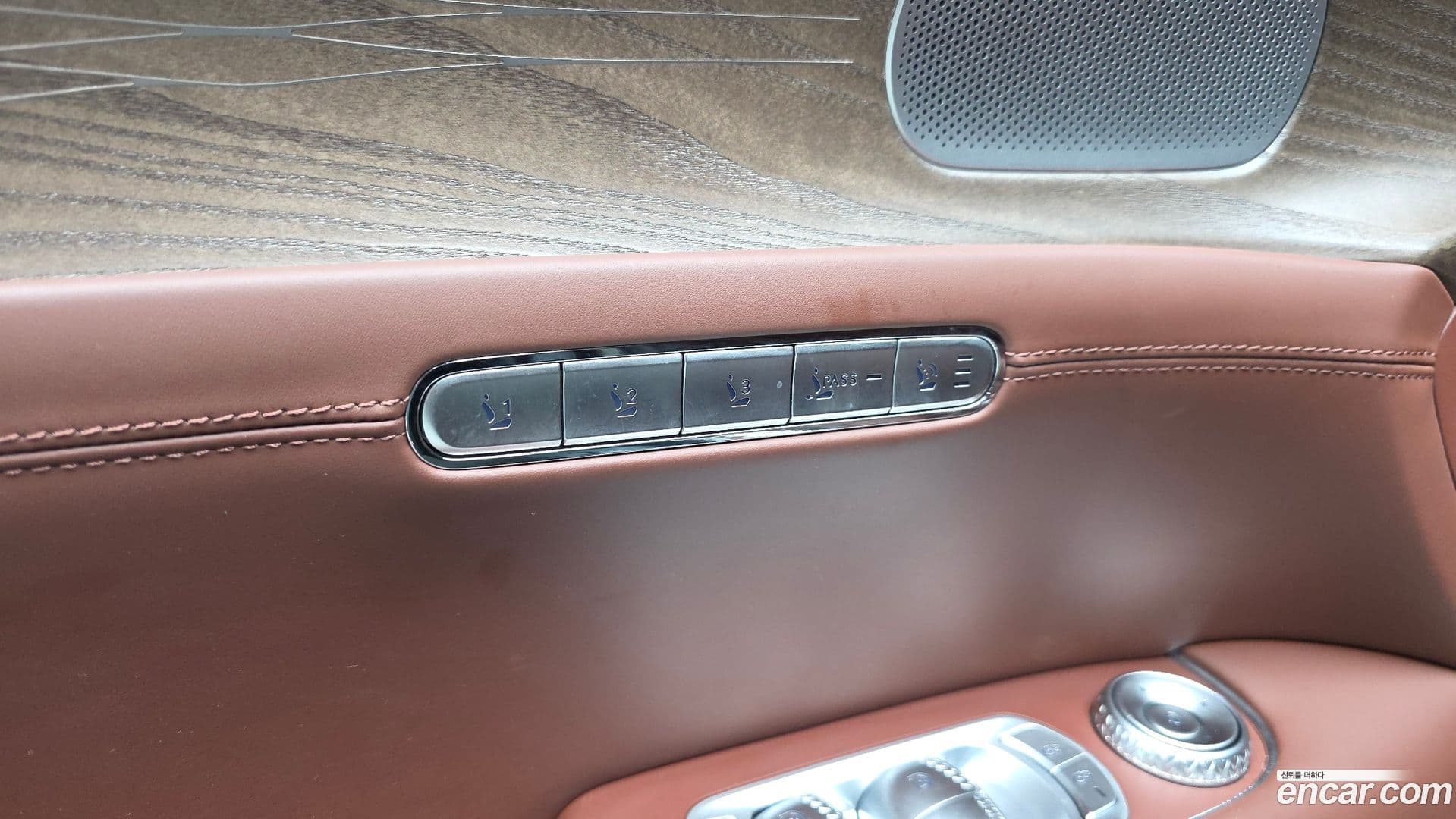 Main__Slider__Photo:G90 Genesis 2024.1-17